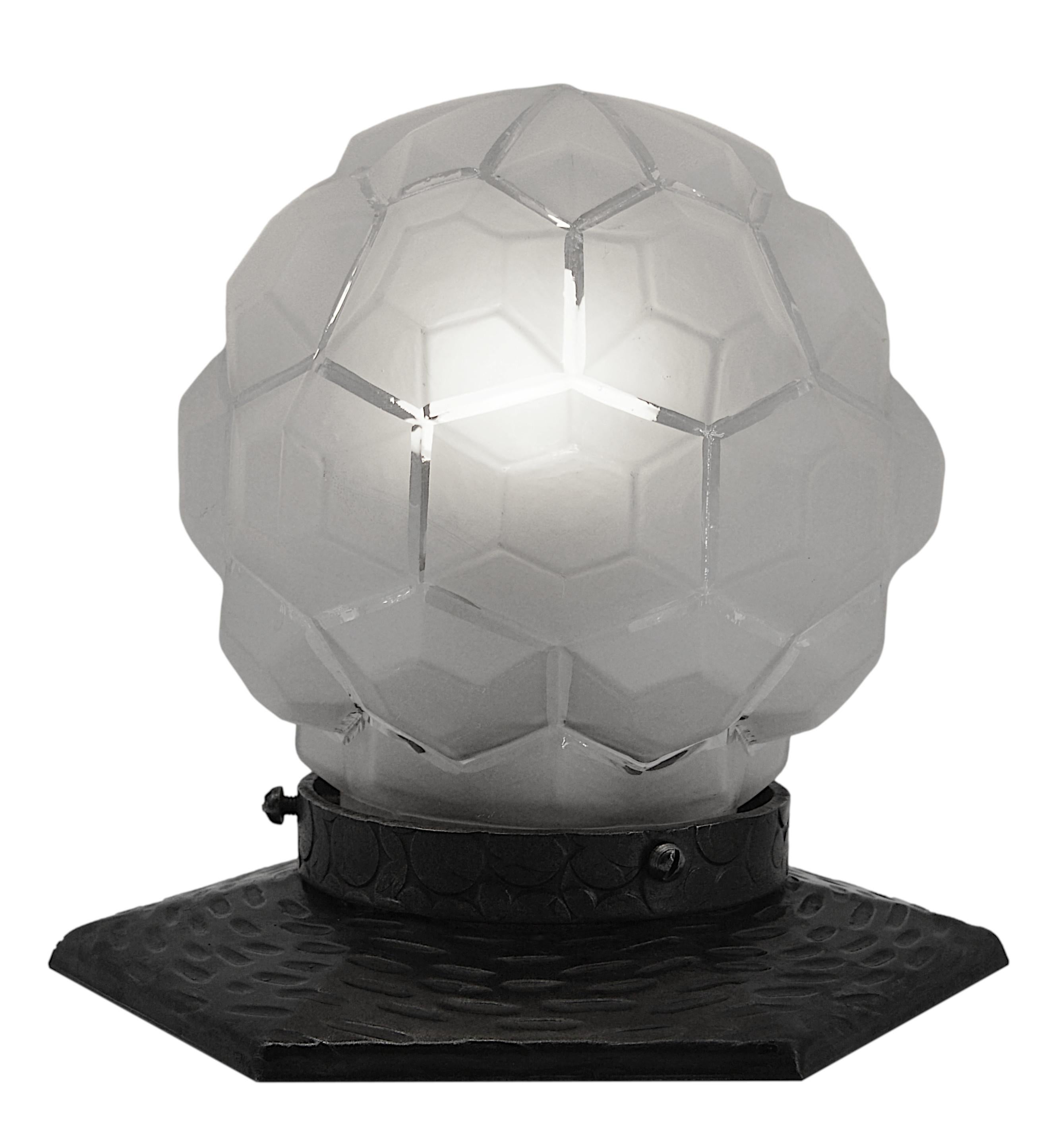 Paar französische Art Deco Tischlampen 1920 (Französisch) im Angebot