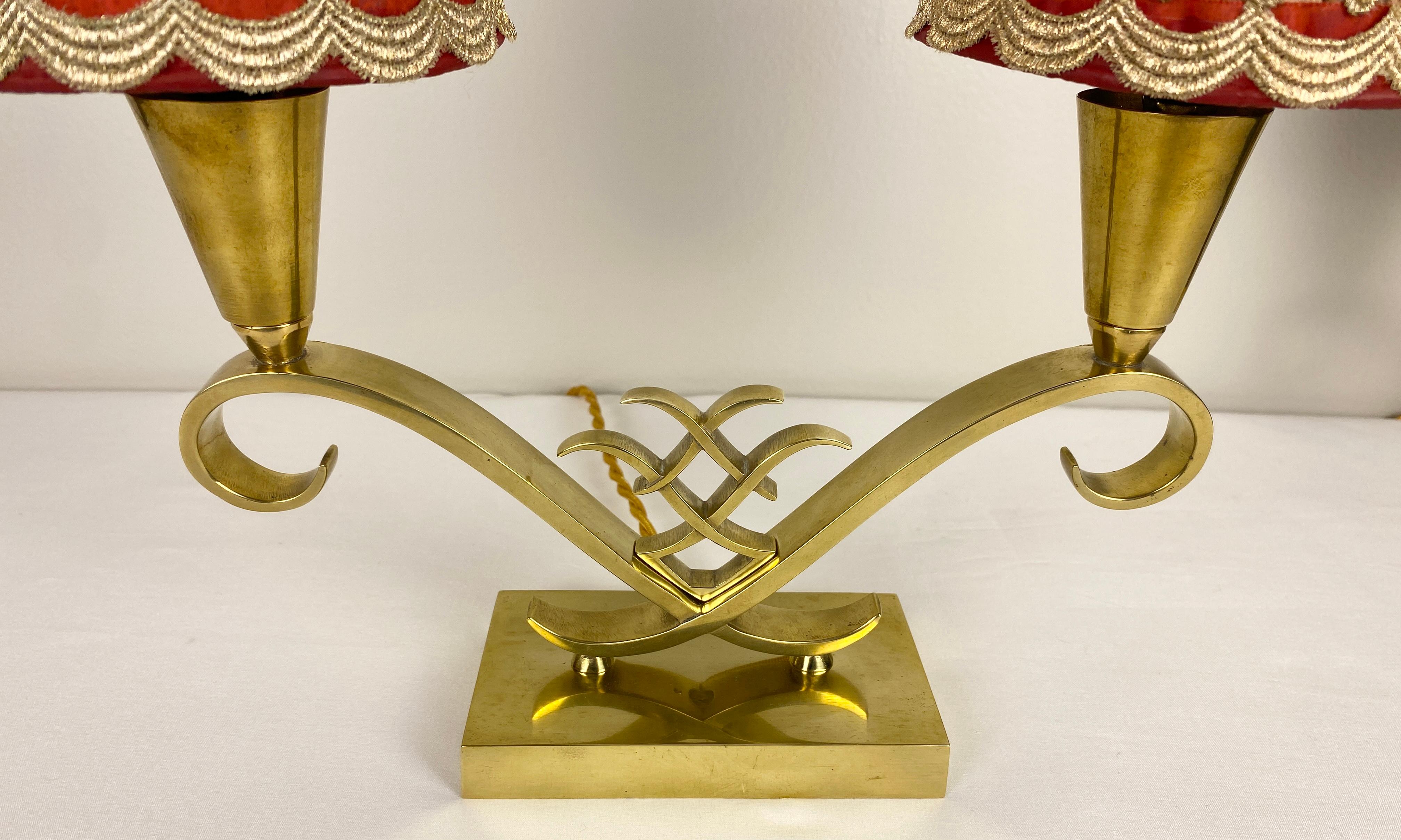 20th Century Pair of French Art Deco Table Lamps attributed to Jules Leleu  For Sale