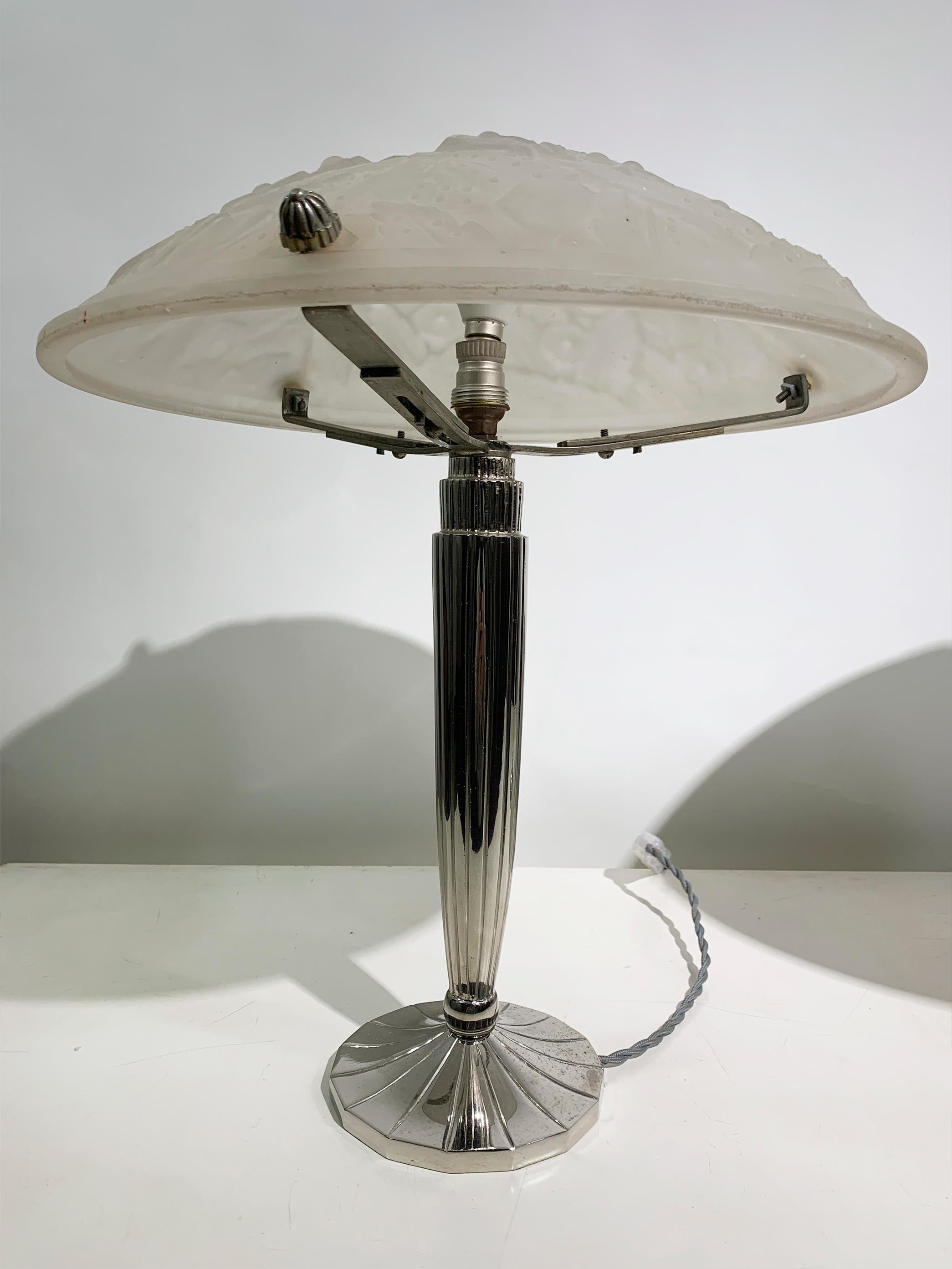 Verre Paire de lampes de table Art Déco signées I Muller Frères Luneville en vente