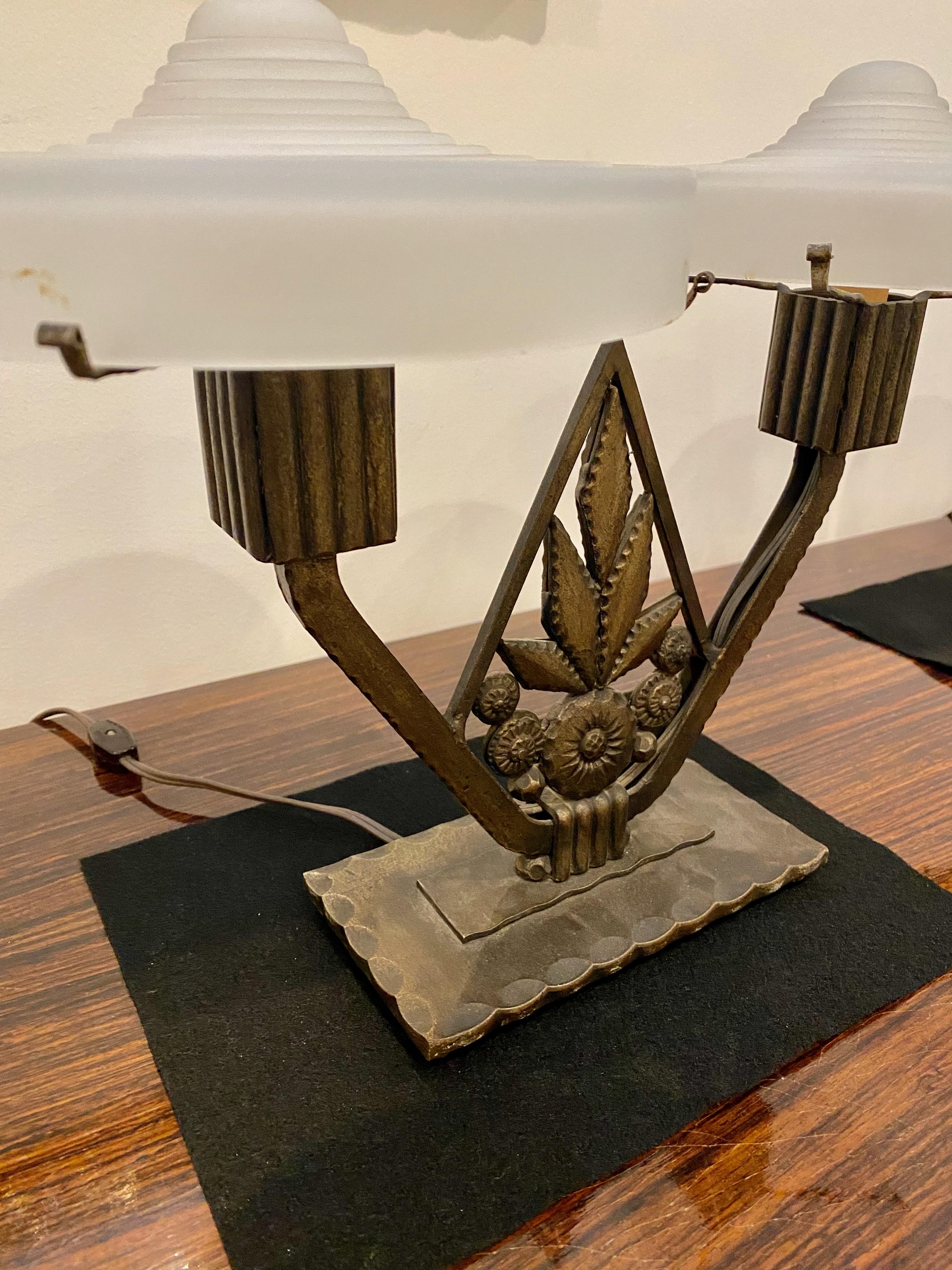 Pair of French Art Deco Table Lamps with Geometric Motif For Sale 3