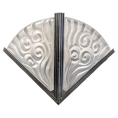 Paar französische Art-Déco-Wandleuchter von Degue
