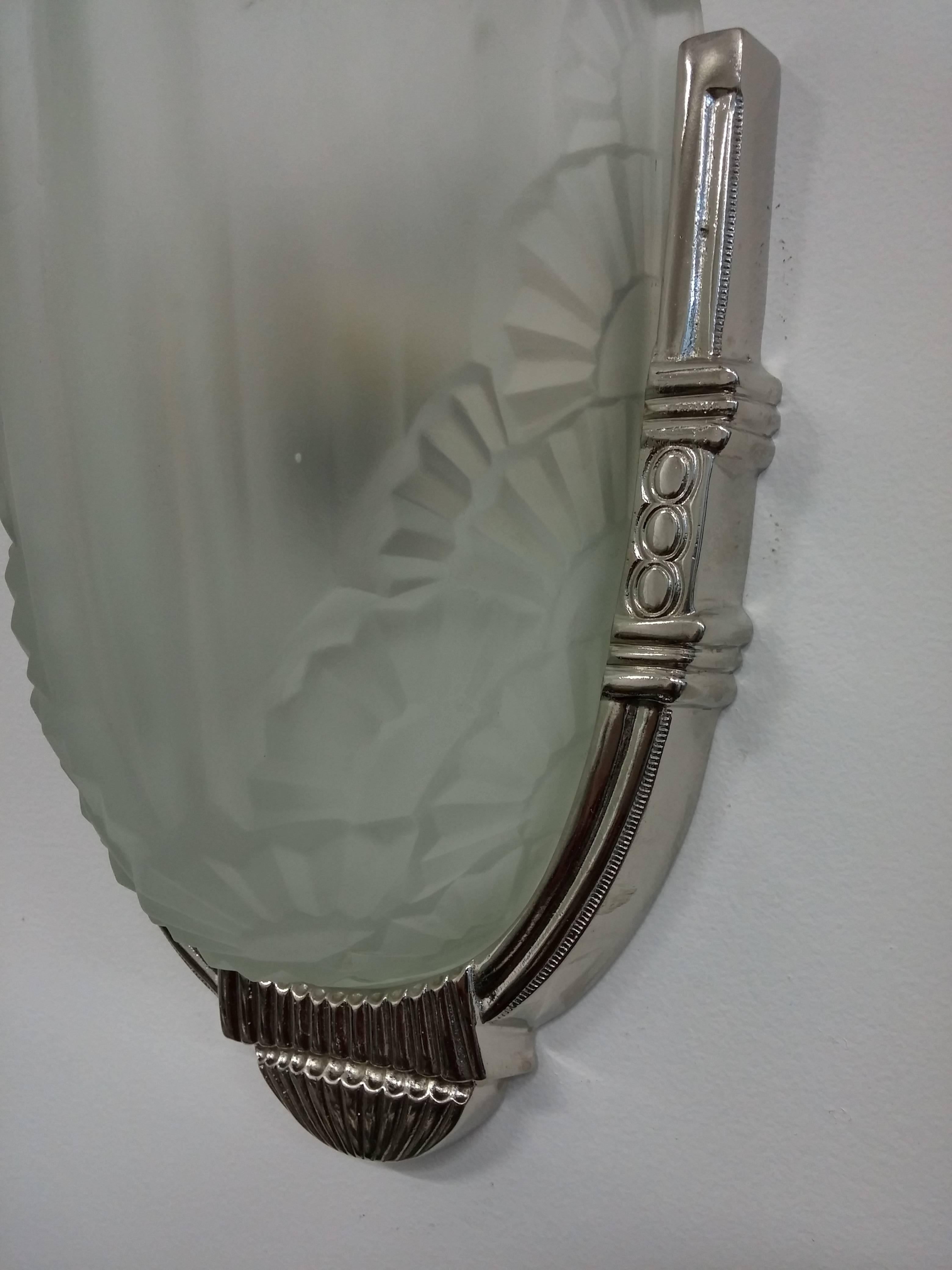 Pair of French Art Deco Wall Sconces by Degue In Good Condition In Long Island City, NY
