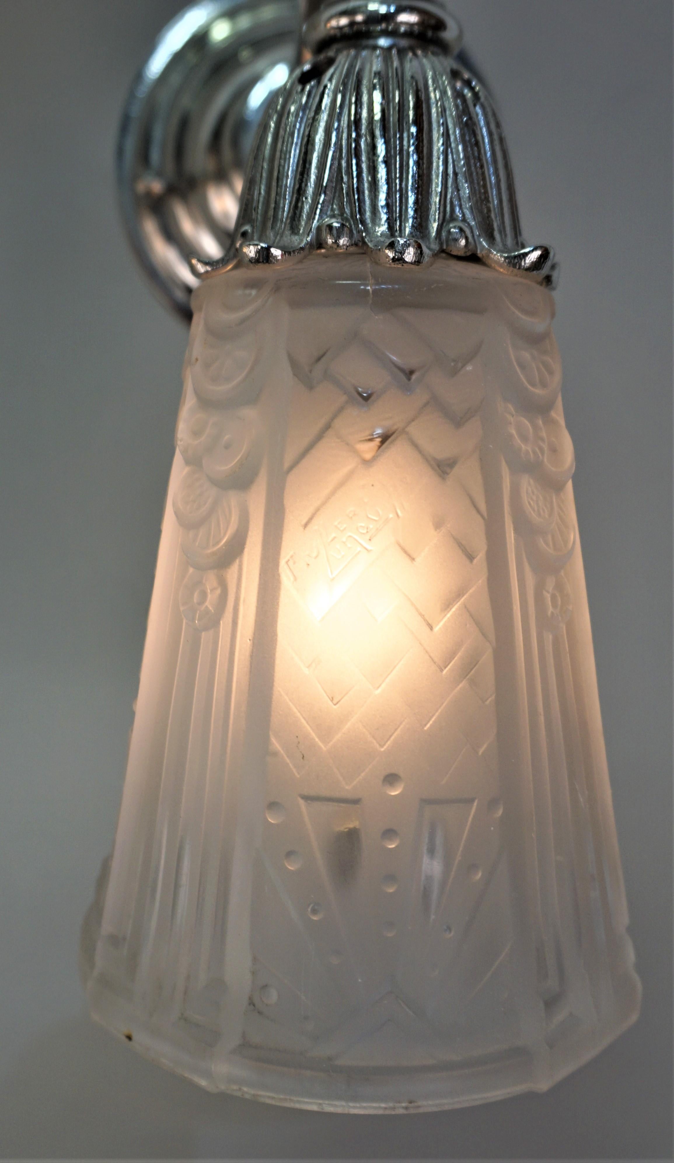 Early 20th Century Pair of French Art Deco Wall Sconces by Muller Freres