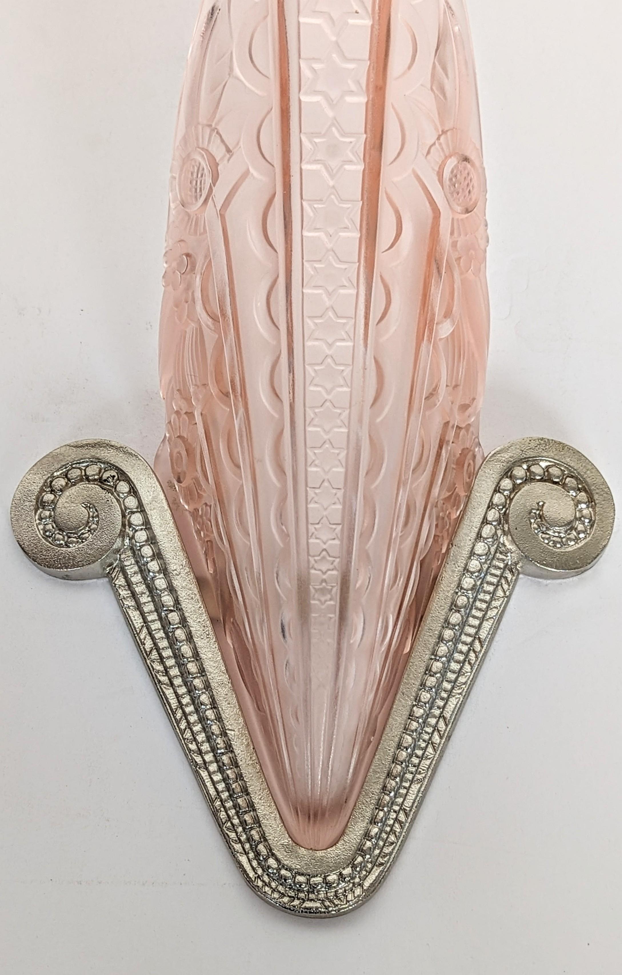 20th Century Pair of French Art Deco Wall Sconces signed by Donna For Sale