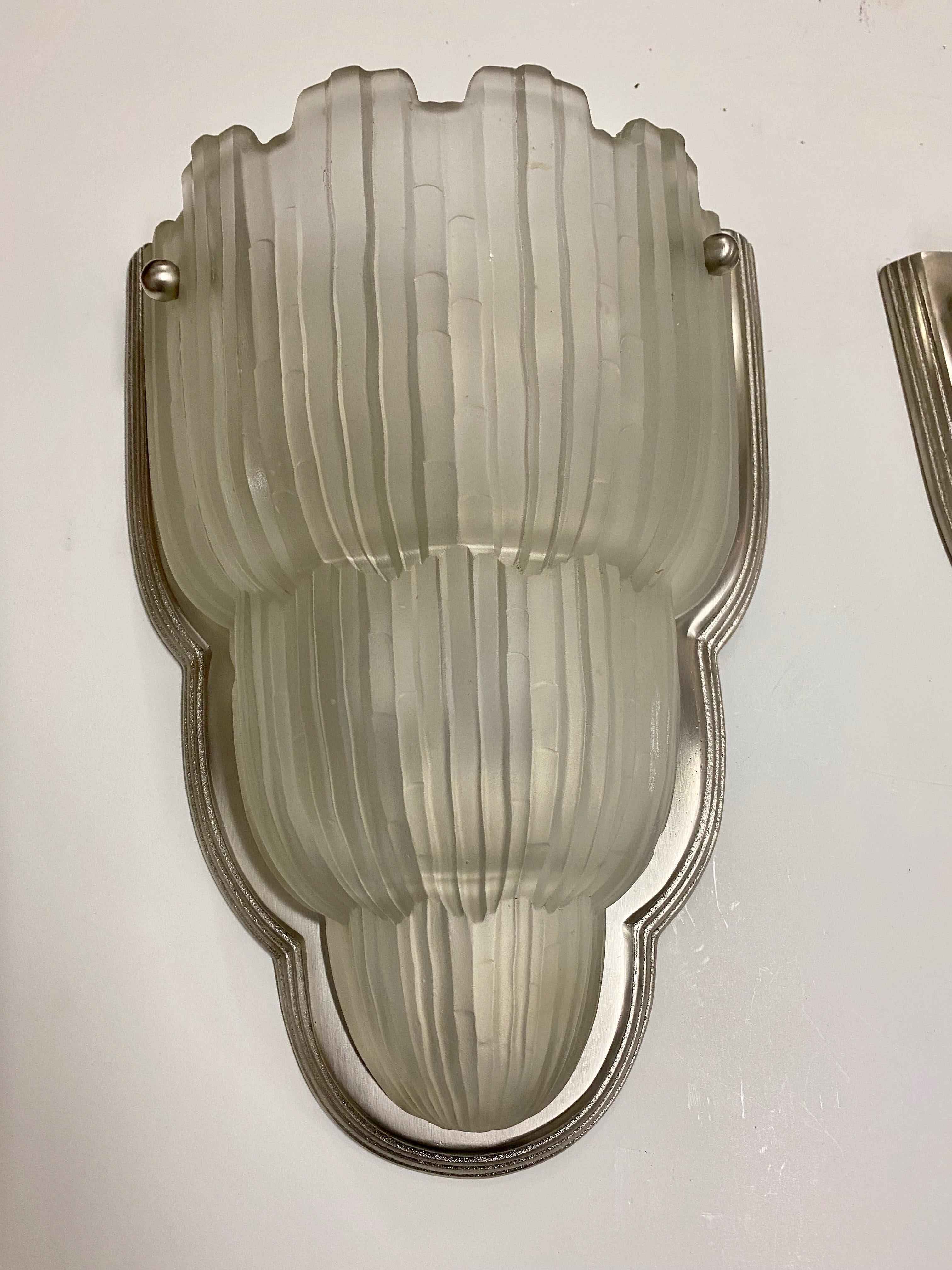 Early 20th Century Pair of French Art Deco Wall Sconces Signed by Sabino For Sale