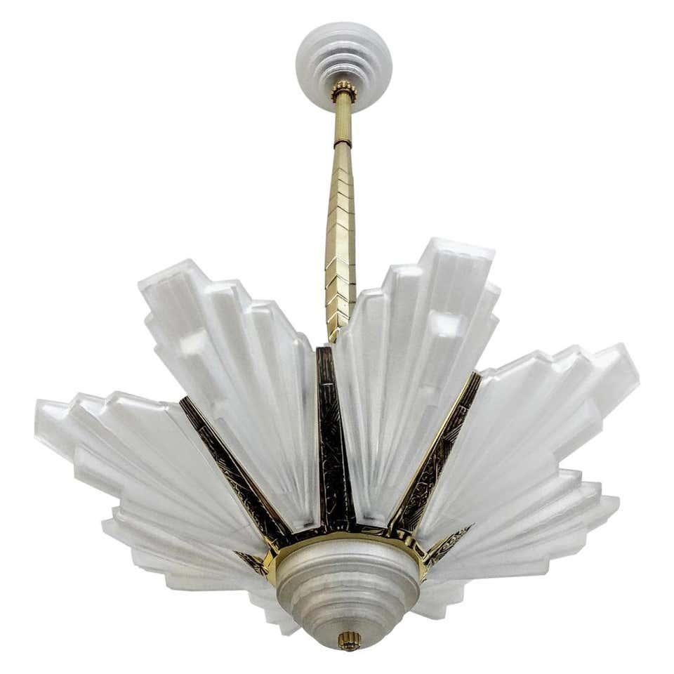 Pair of French Art Deco Wall Sconces by Sabino In Good Condition For Sale In Long Island City, NY