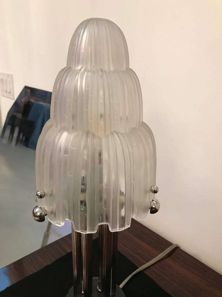 20ième siècle Paire de lampes de bureau Art Déco françaises « cascade » signées par Sabino en vente