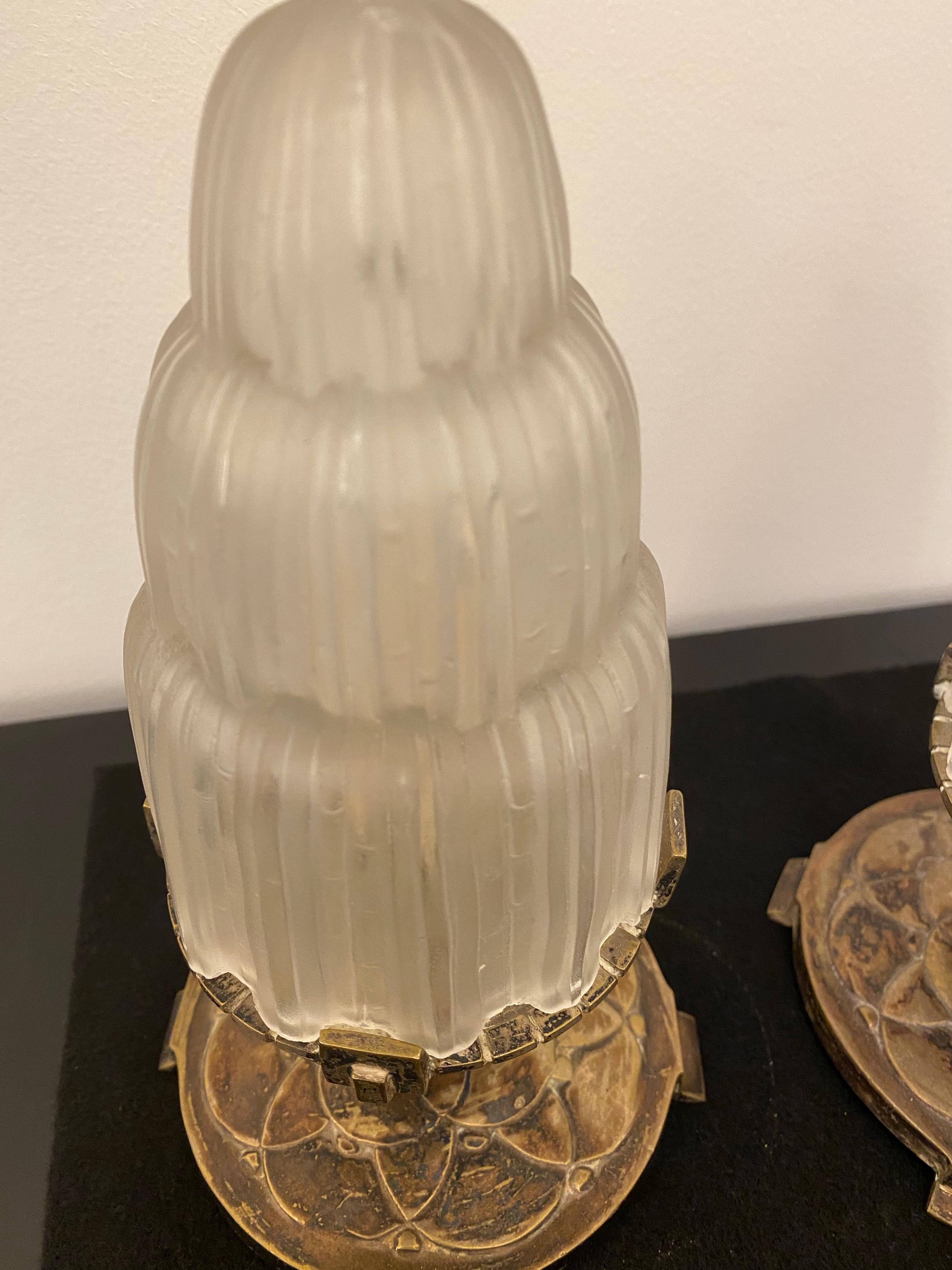 Paire de lampes de table Art Déco « cascade » signées par Sabino en vente 2