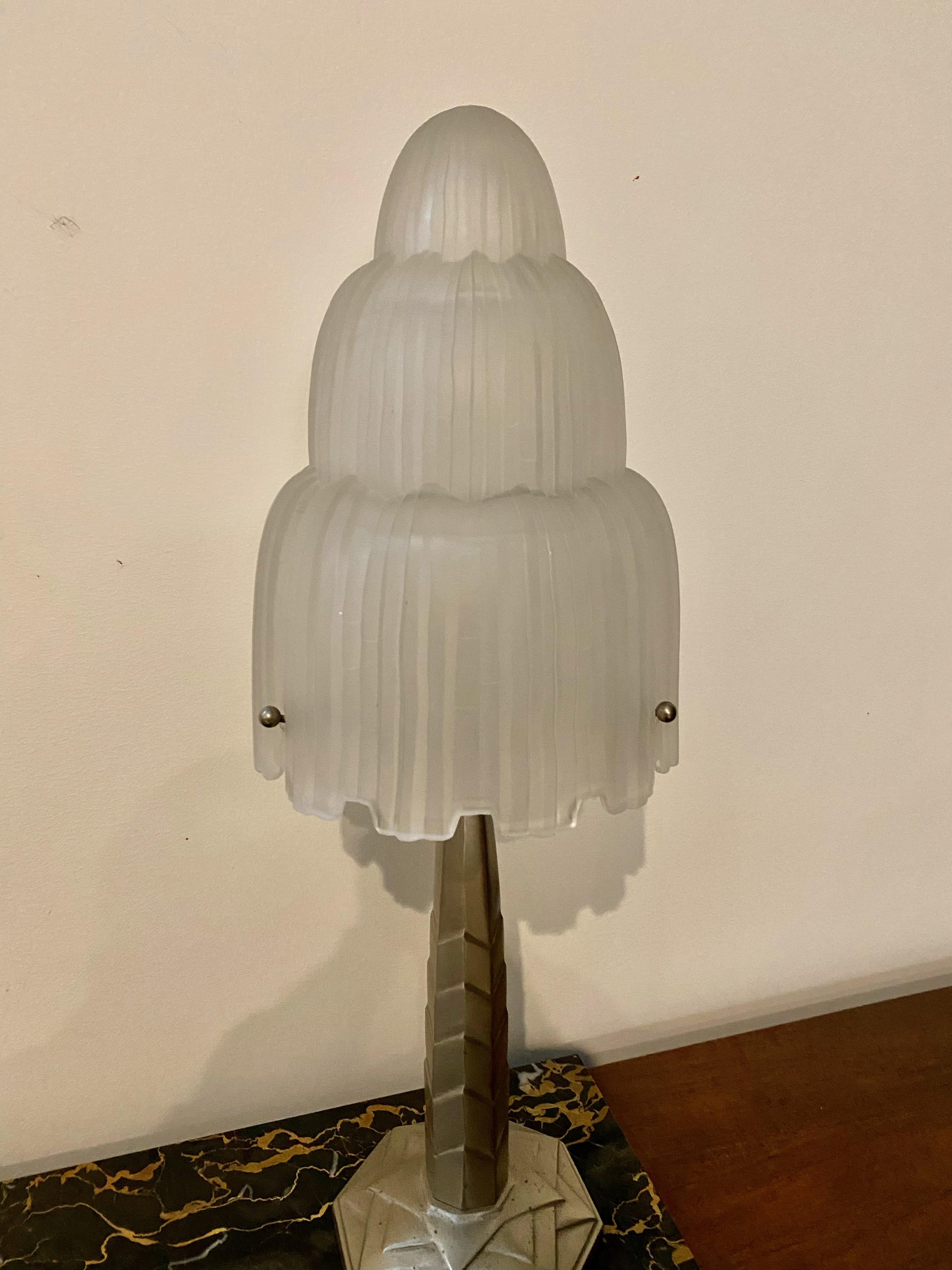 Paire de lampes de table Art Déco « cascade » signées par Sabino en vente 2