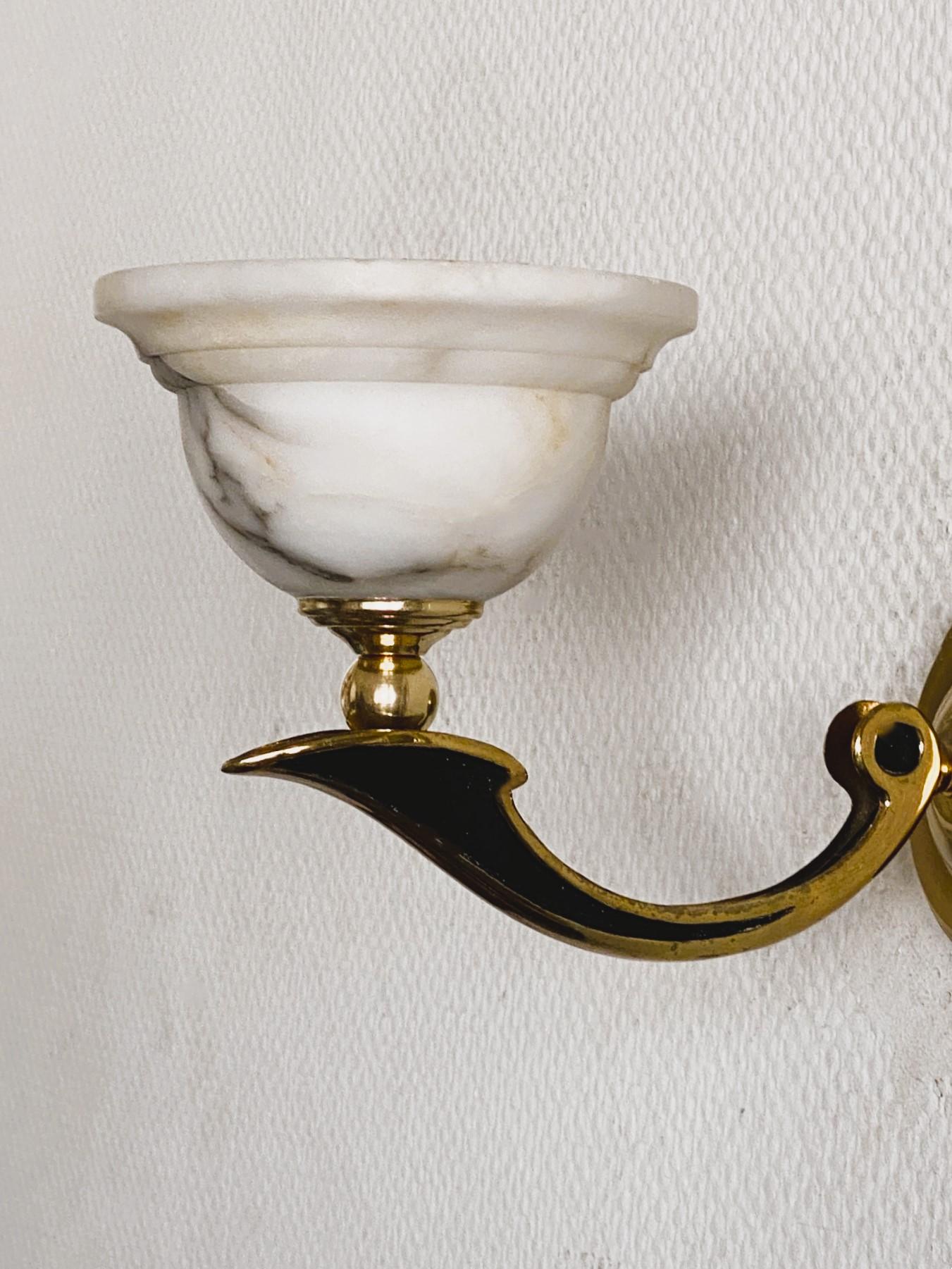Pair of French Art Deco White Alabaster Brass Wall Sconces, 1930s For Sale 5