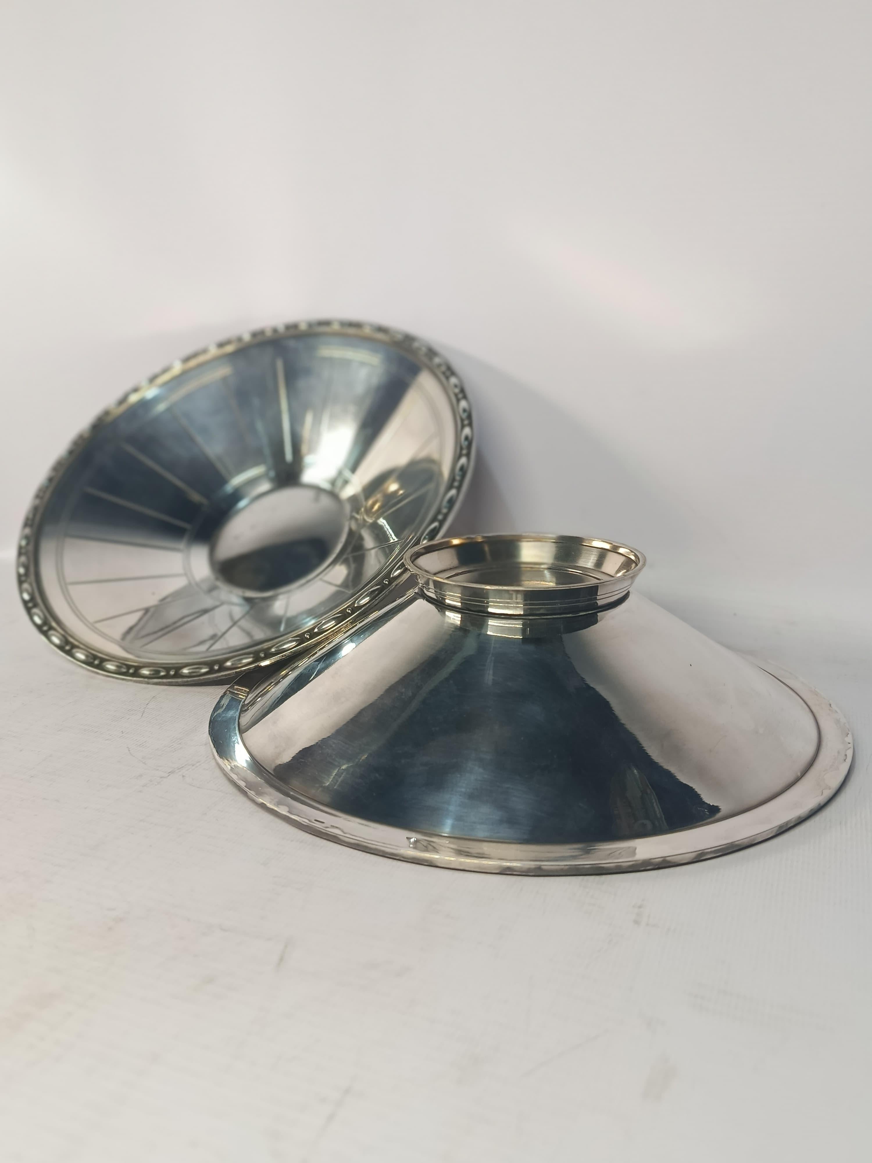 Métal Paire de centres de table en métal blanc de style Art Déco français vers 1930 en vente