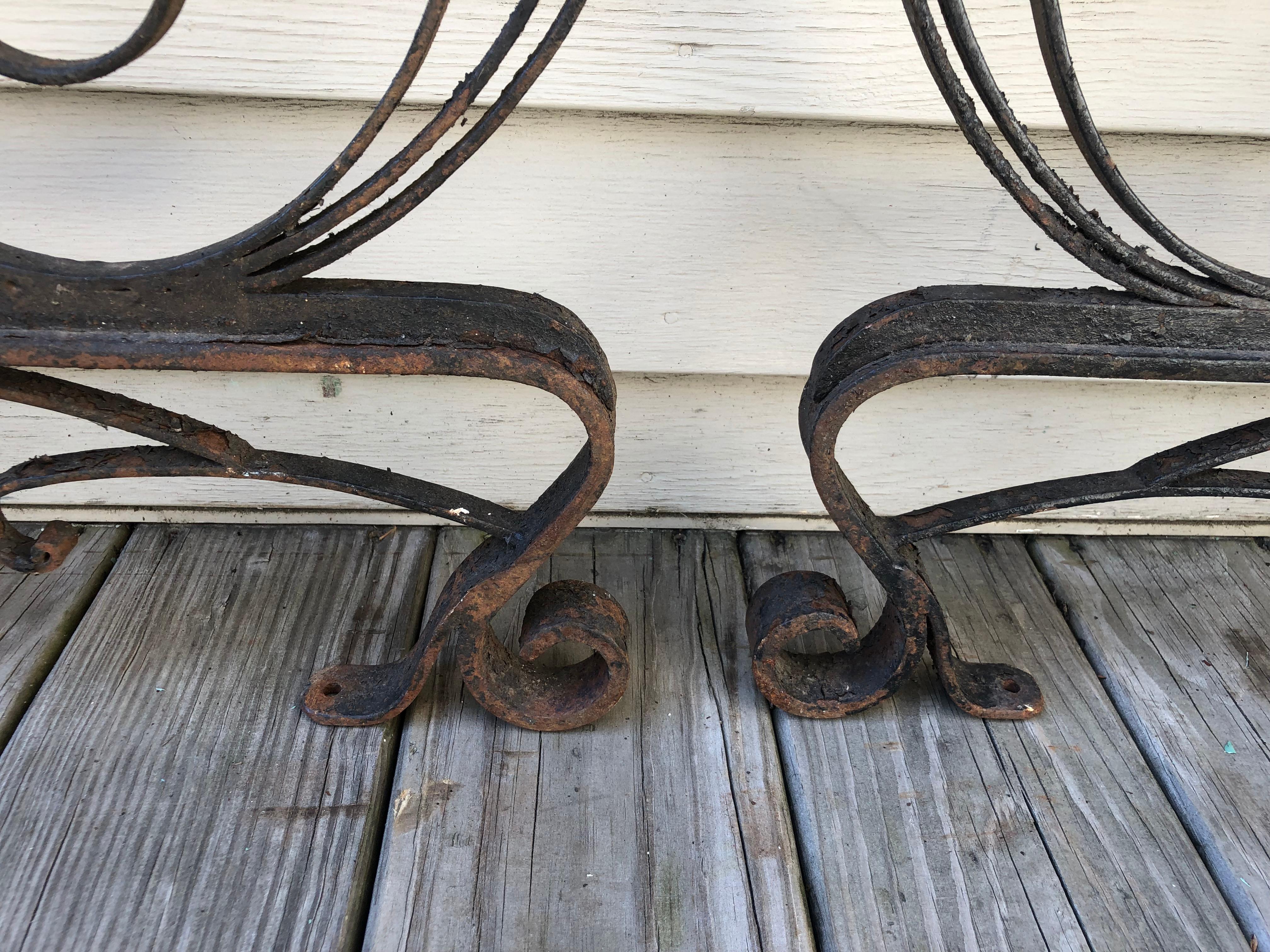 Pair of French Art Deco Wrought Iron Gates or Room Dividers For Sale 4