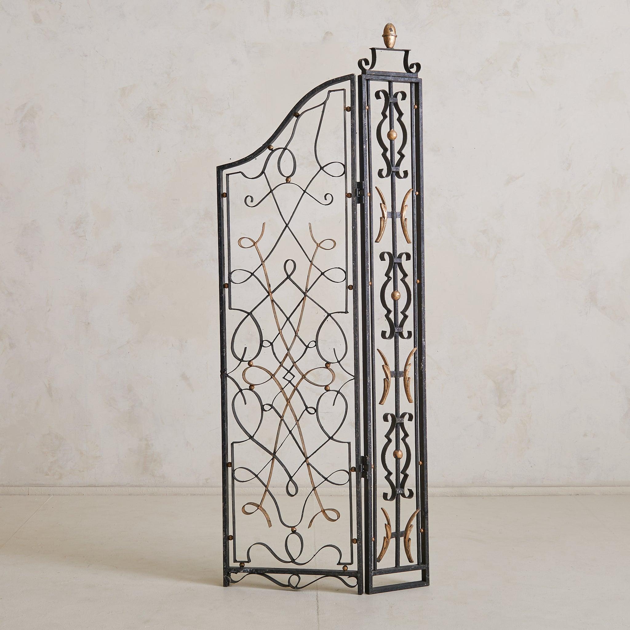 Mid-20th Century Pair of French Art Deco Wrought Iron Screens or Room Dividers For Sale