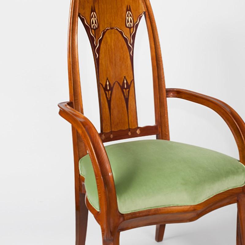 Pair of French Art Nouveau Beach Wood Armchairs by Louis Majorelle In Excellent Condition In New York, NY