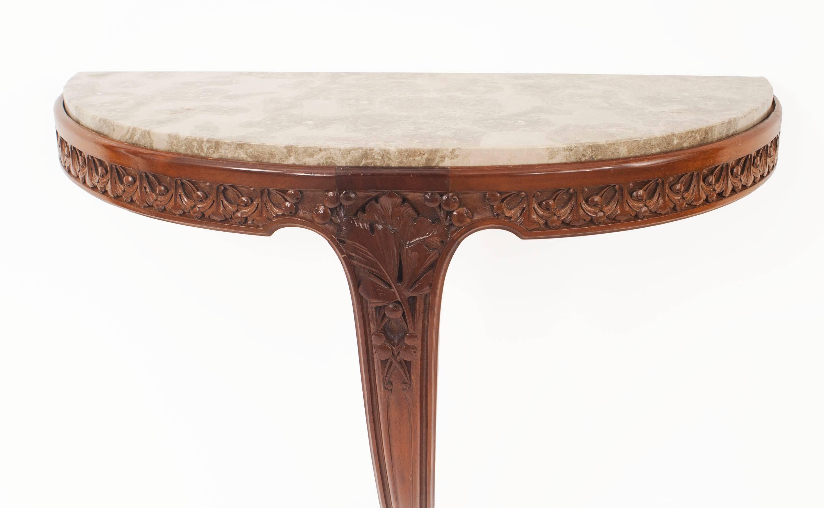 19th Century Pair of French Art Nouveau Mahogany Console Tables For Sale