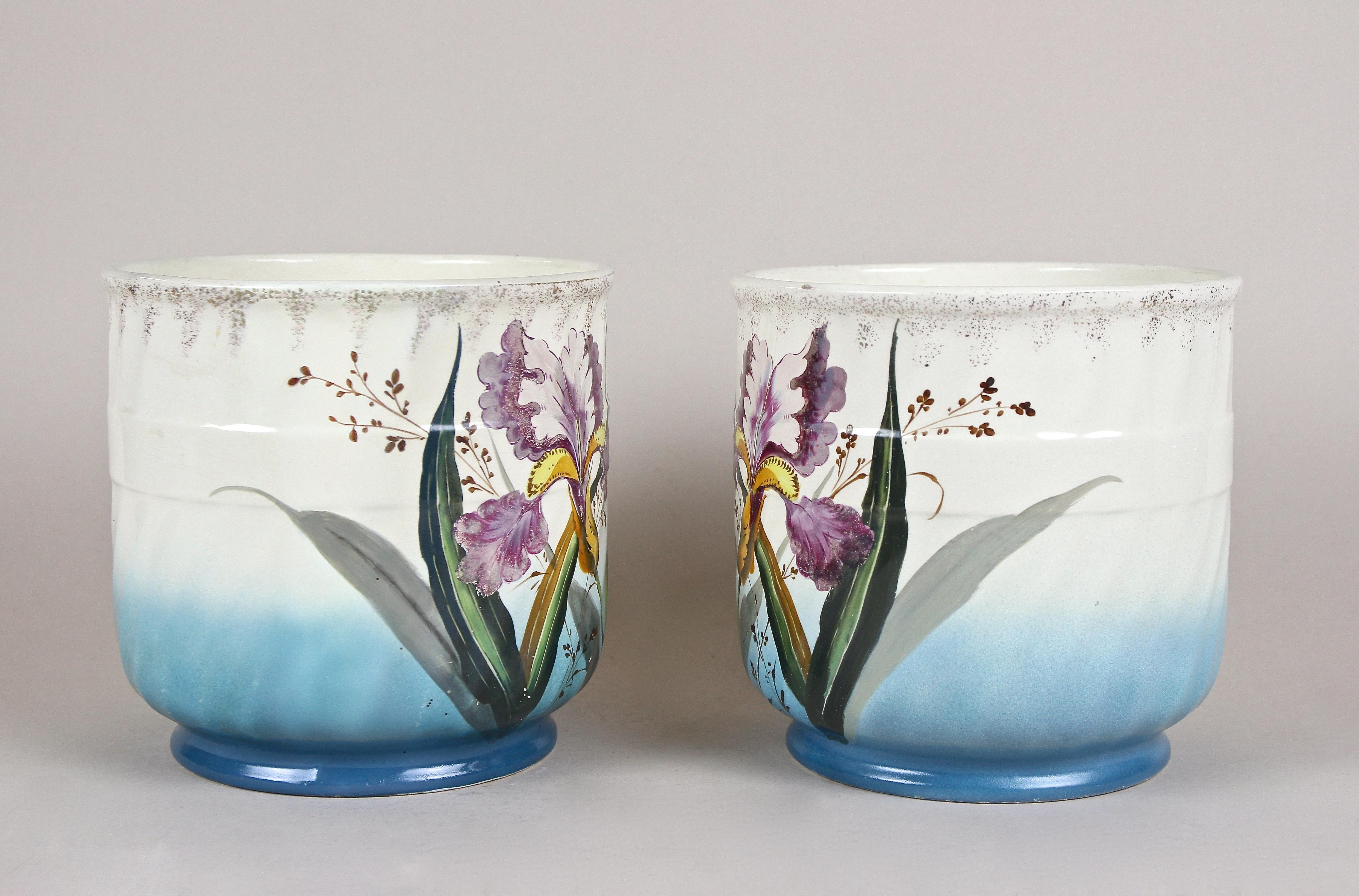 Pair of French Art Nouveau Cachepots, Hand Painted, France circa 1900 1