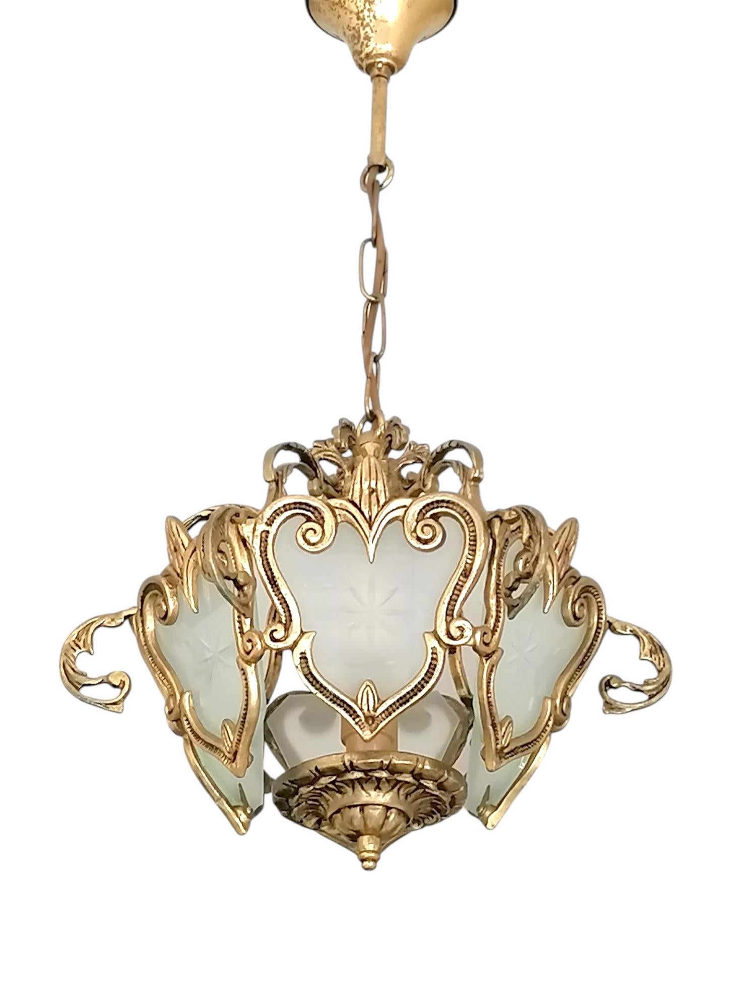 Pareja de candelabros de linterna franceses Art Nouveau de bronce dorado, paneles de cristal esmerilado Francés en venta