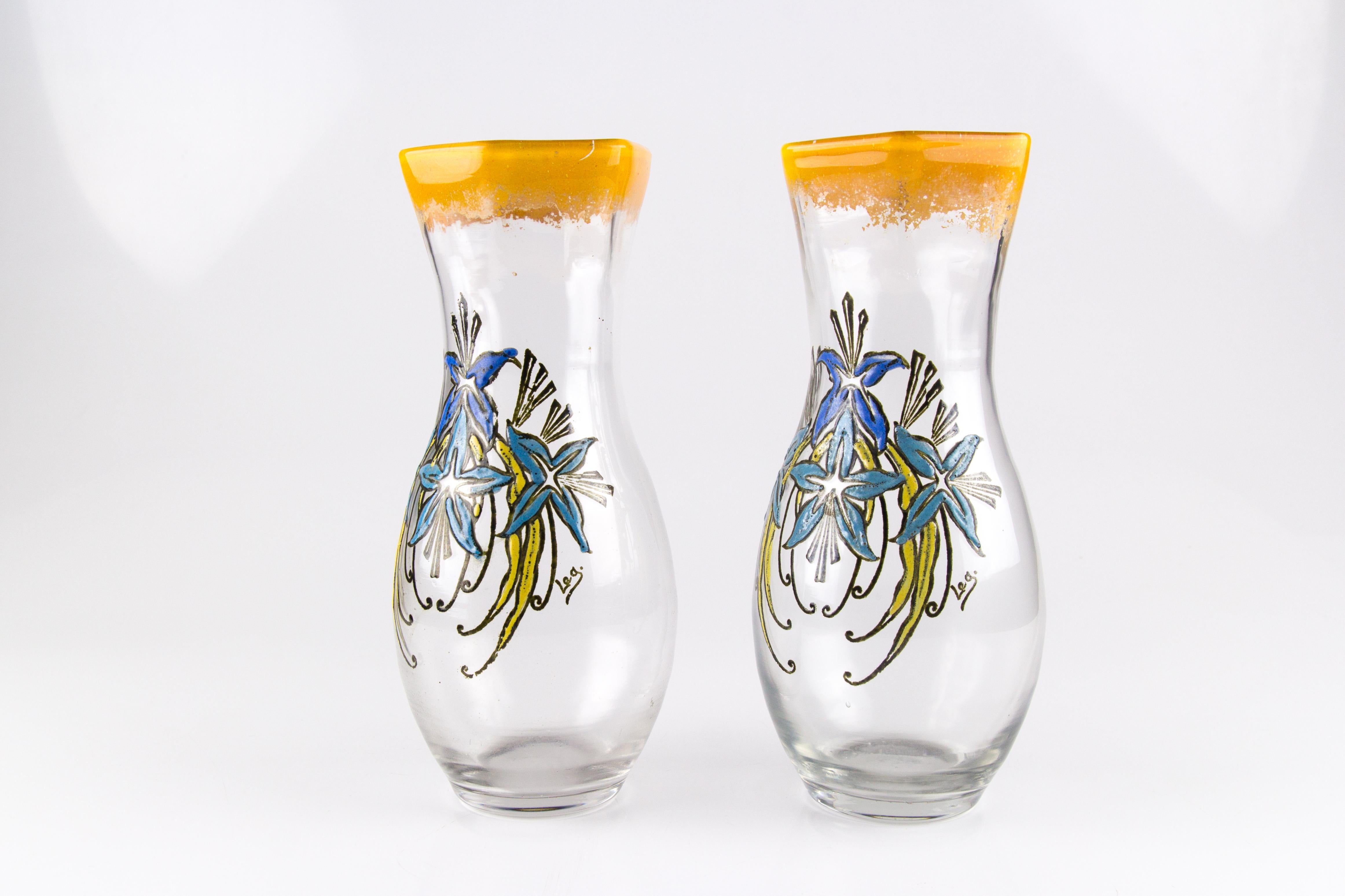 Vetro Coppia di vasi in vetro smaltato francese Art Nouveau Legras, inizio XX secolo in vendita