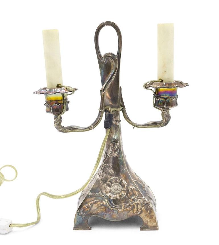 Pareja de candelabros franceses Art Nouveau plateados en Bueno estado para la venta en Queens, NY