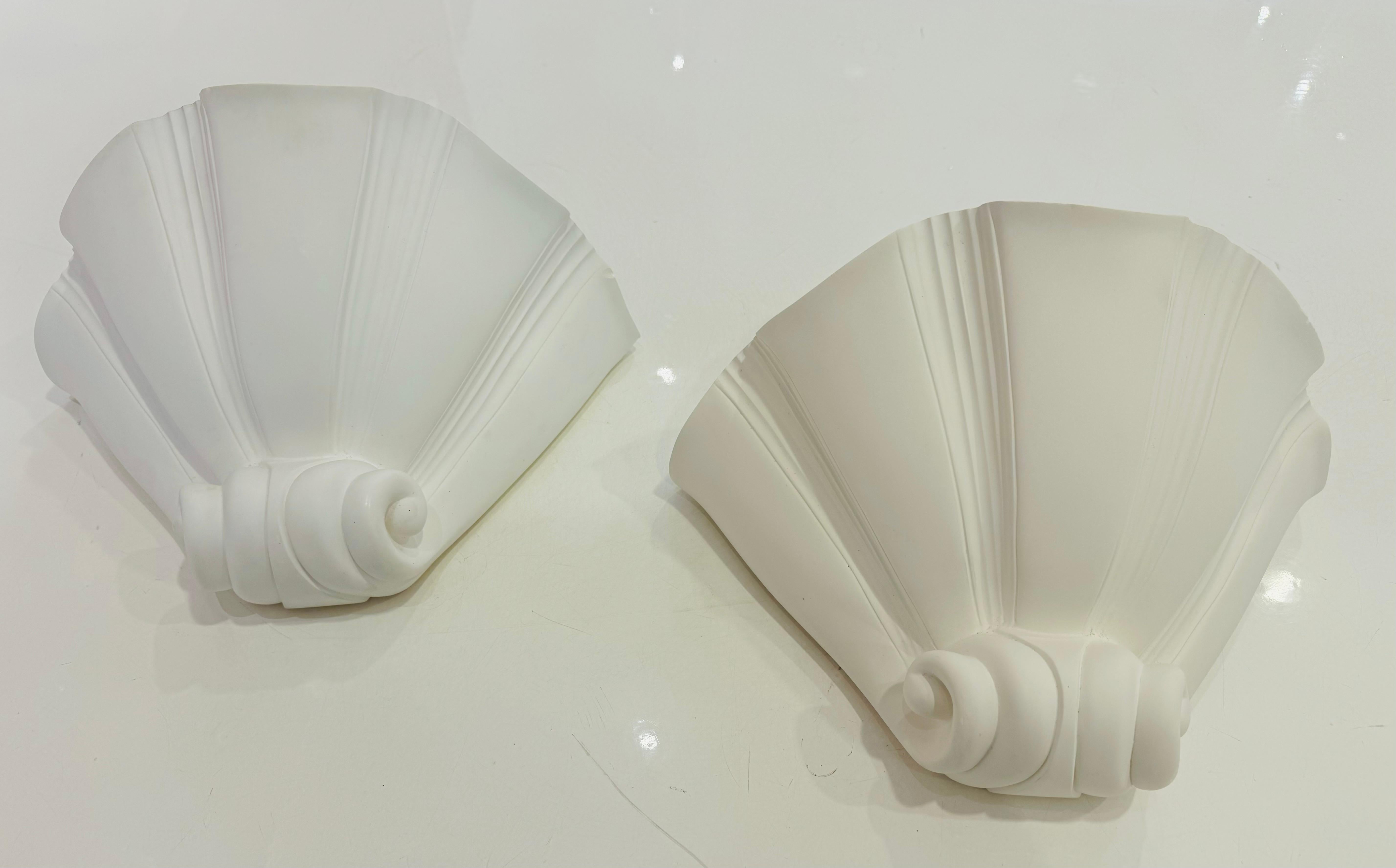 Coppia di lampade da parete in gesso Atelier A Sedap in stile Art&Deco francese in vendita 2