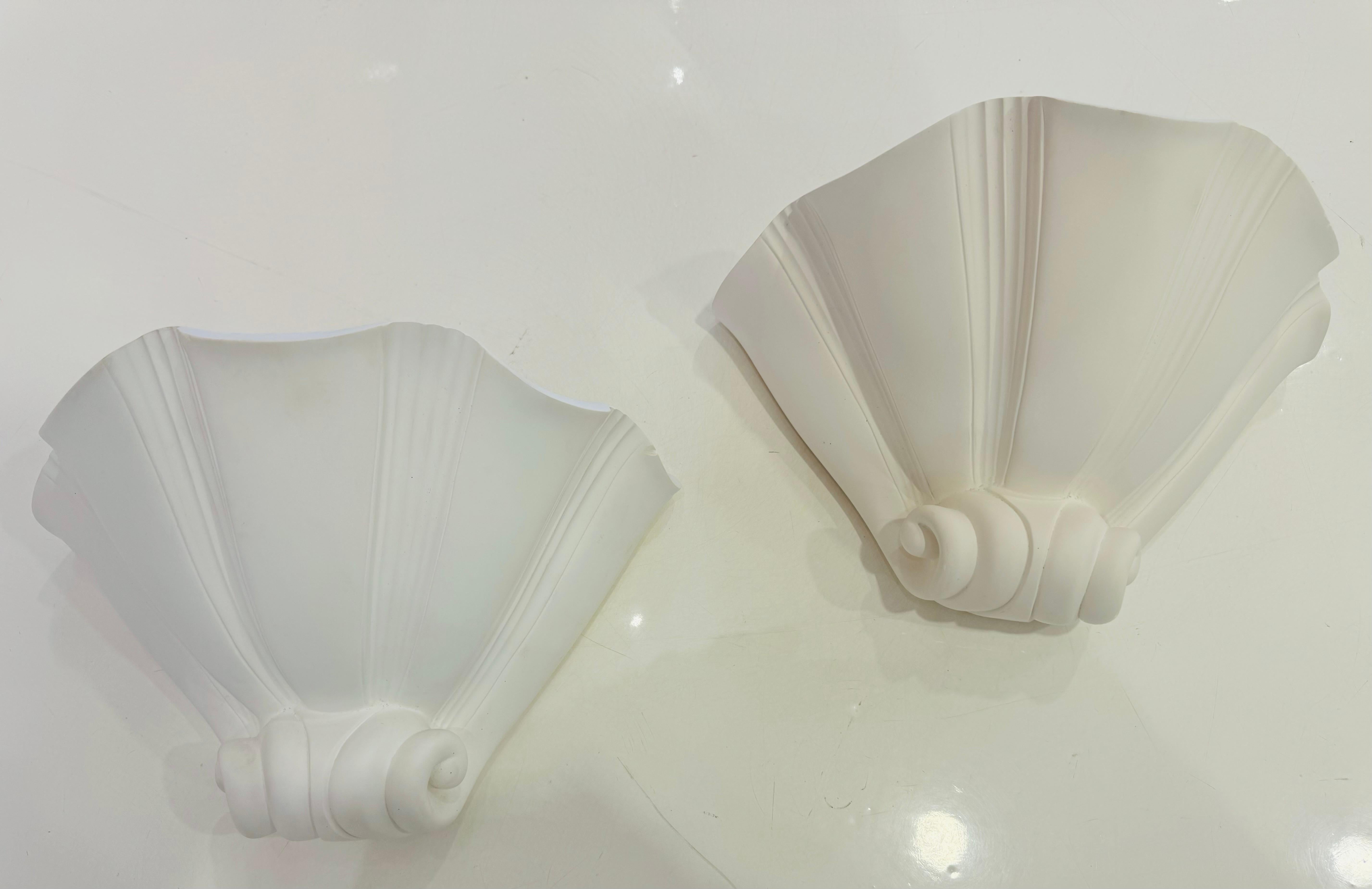 Coppia di lampade da parete in gesso Atelier A Sedap in stile Art&Deco francese in vendita 1