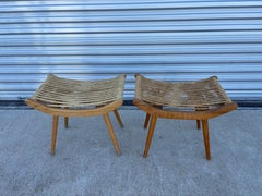 Pareja De Otomanas Francesas De Sicomoro Y Cuerda Atribuidas A Audoux & Minnet