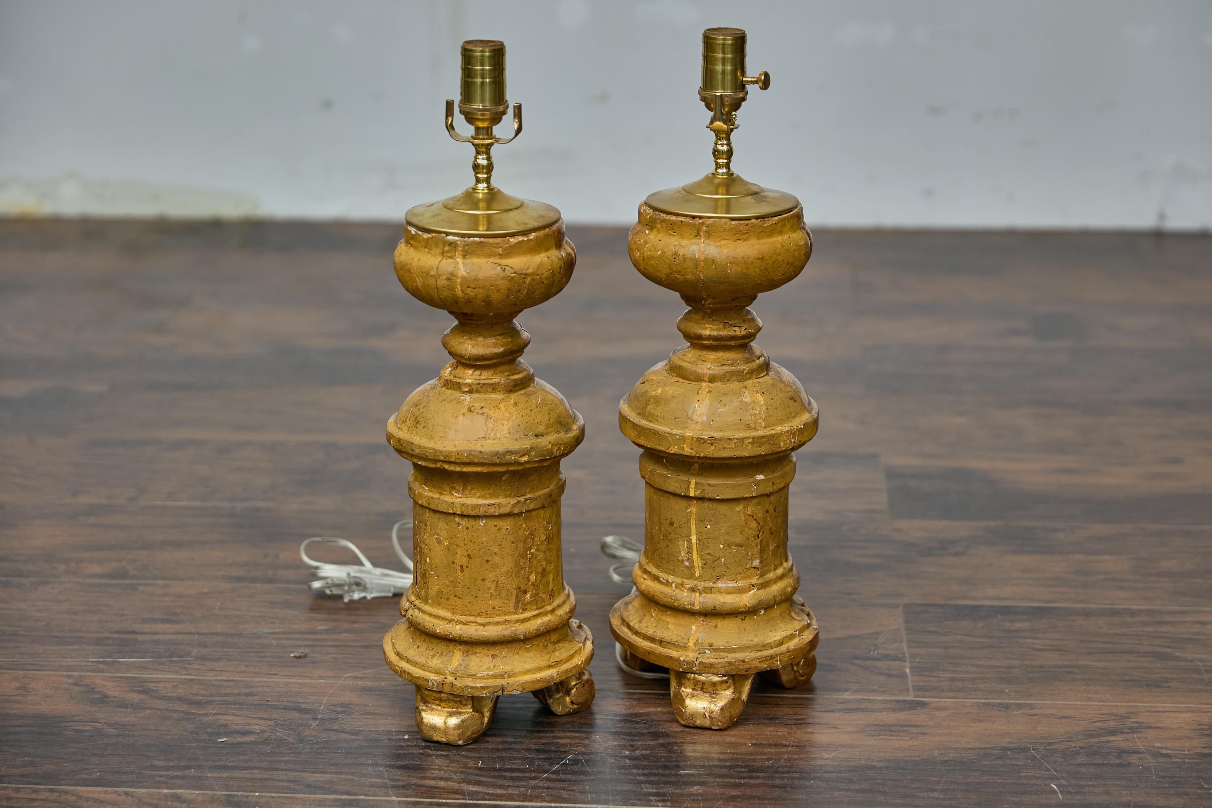 Pair of French Baroque Revival 19th Century Giltwood Fragments Made into Lamps For Sale 2