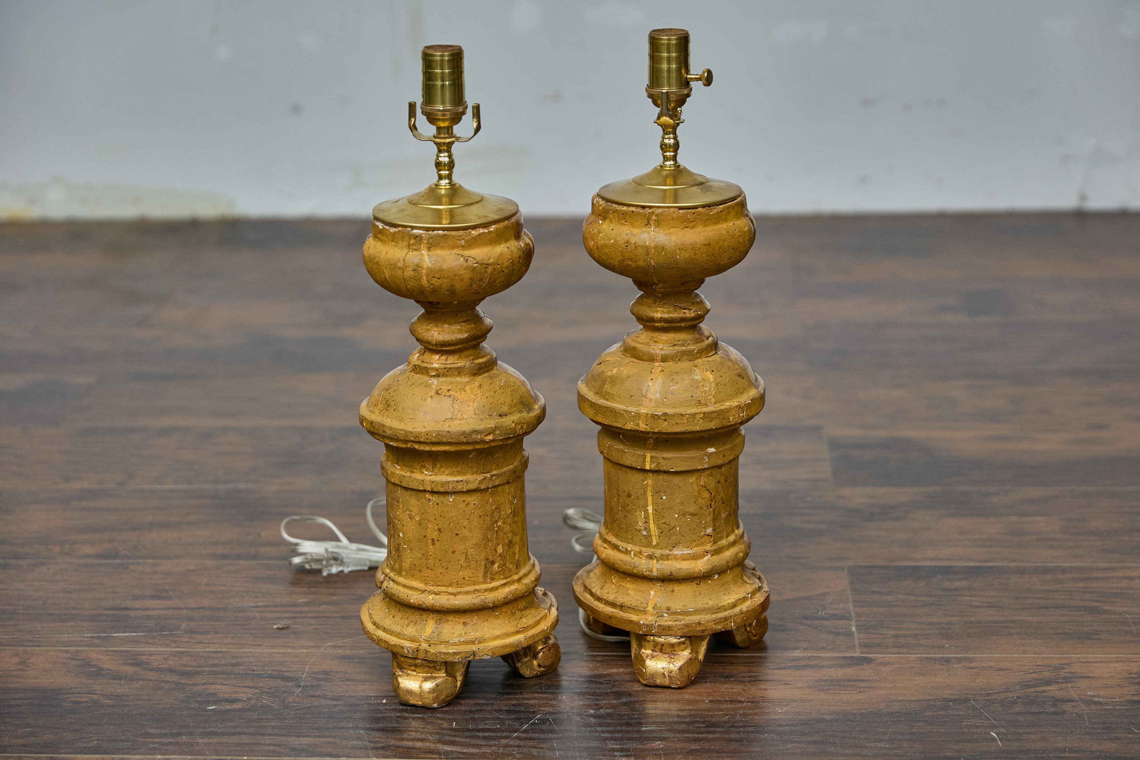 Pair of French Baroque Revival 19th Century Giltwood Fragments Made into Lamps For Sale 3