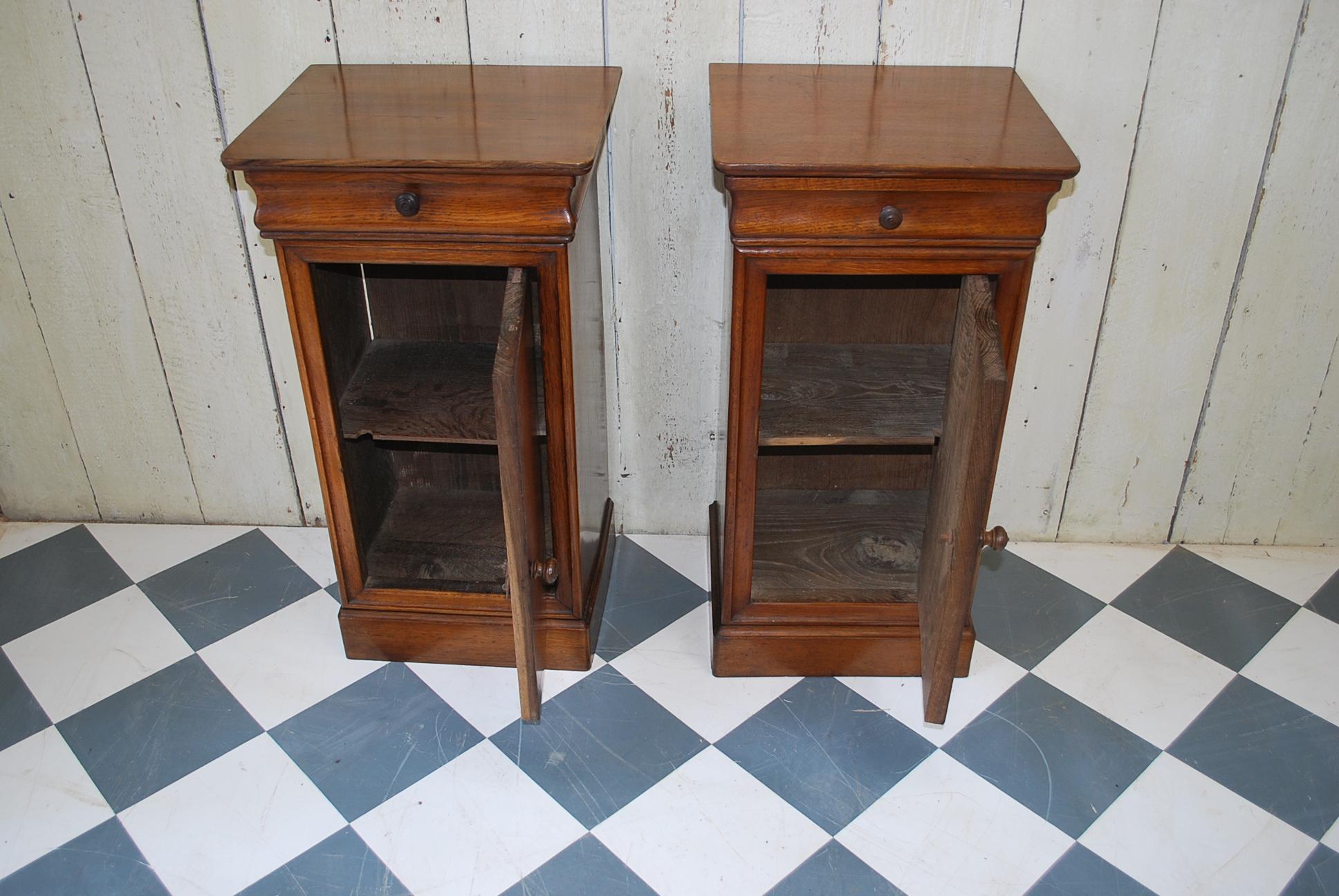 Pair of French Bedside Cabinets or Nightstands In Good Condition In Winchcombe, Gloucesteshire