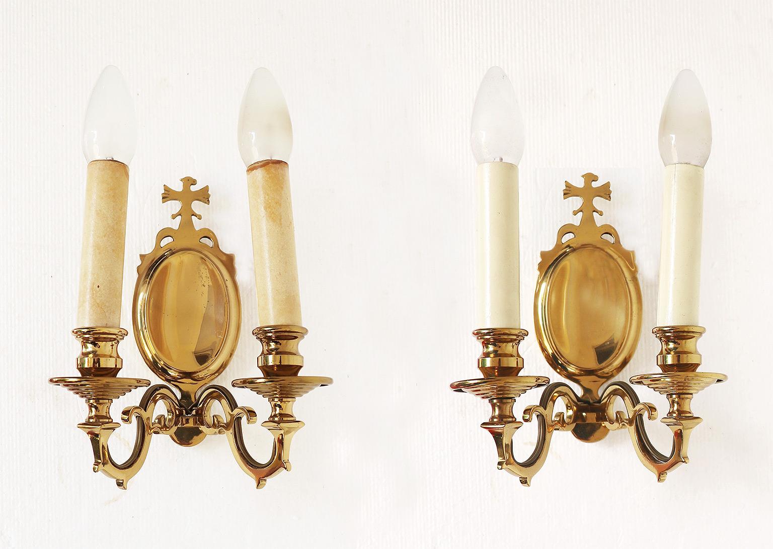 Hand-Crafted Pair of French Belle Epoche / Art Deco Eagle Appliques Wall Sconces Brass 1930s For Sale