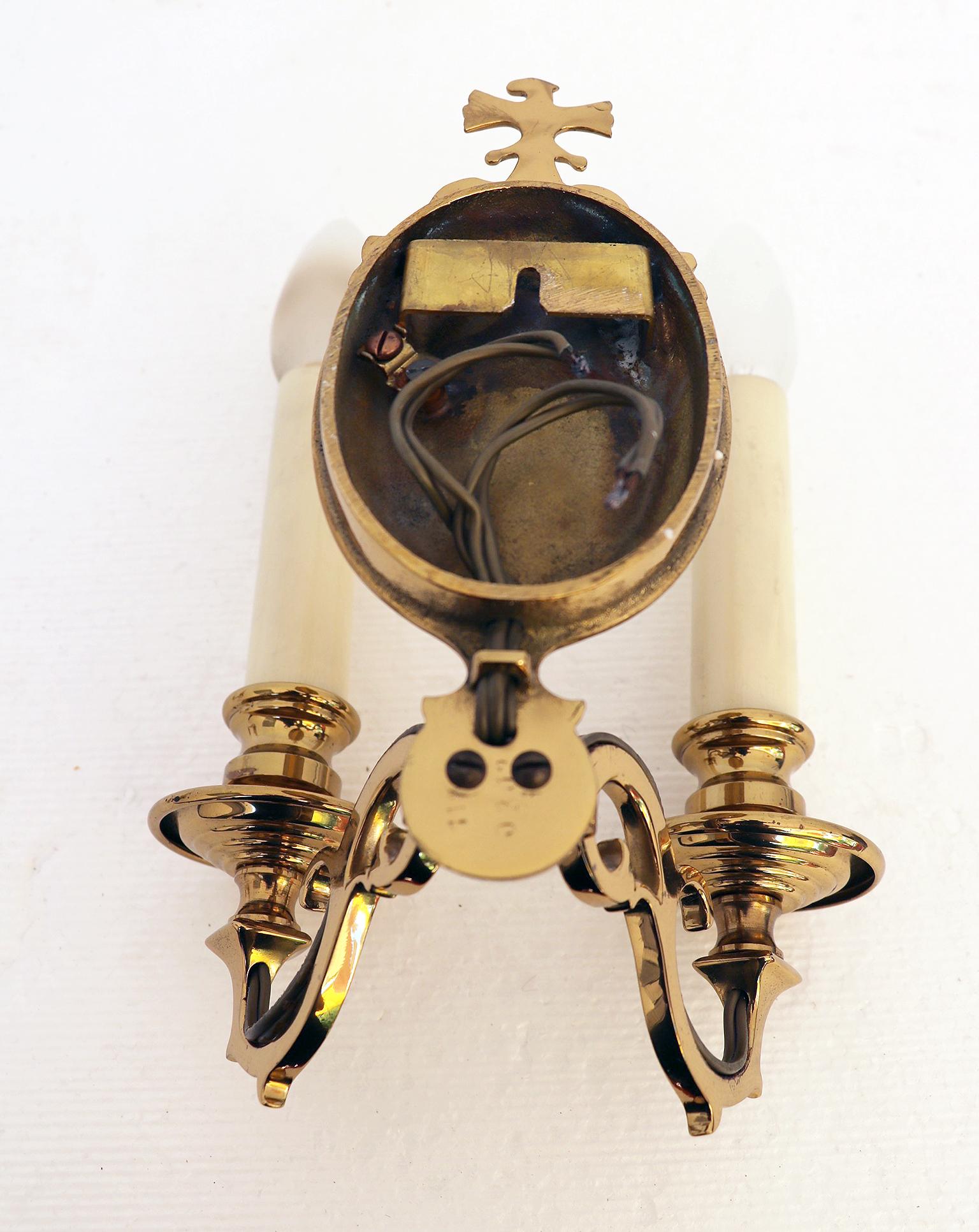 Pair of French Belle Epoche / Art Deco Eagle Appliques Wall Sconces Brass 1930s In Good Condition For Sale In Niederdorfelden, Hessen
