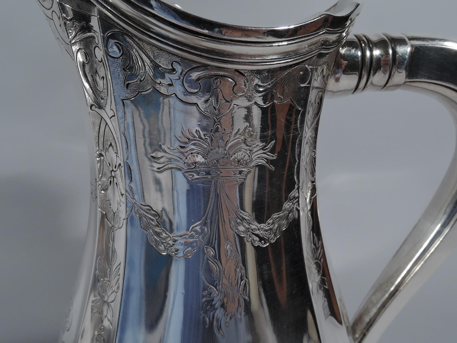 Pair of French Belle Epoque Classical Silver Water Pitchers In Excellent Condition In New York, NY