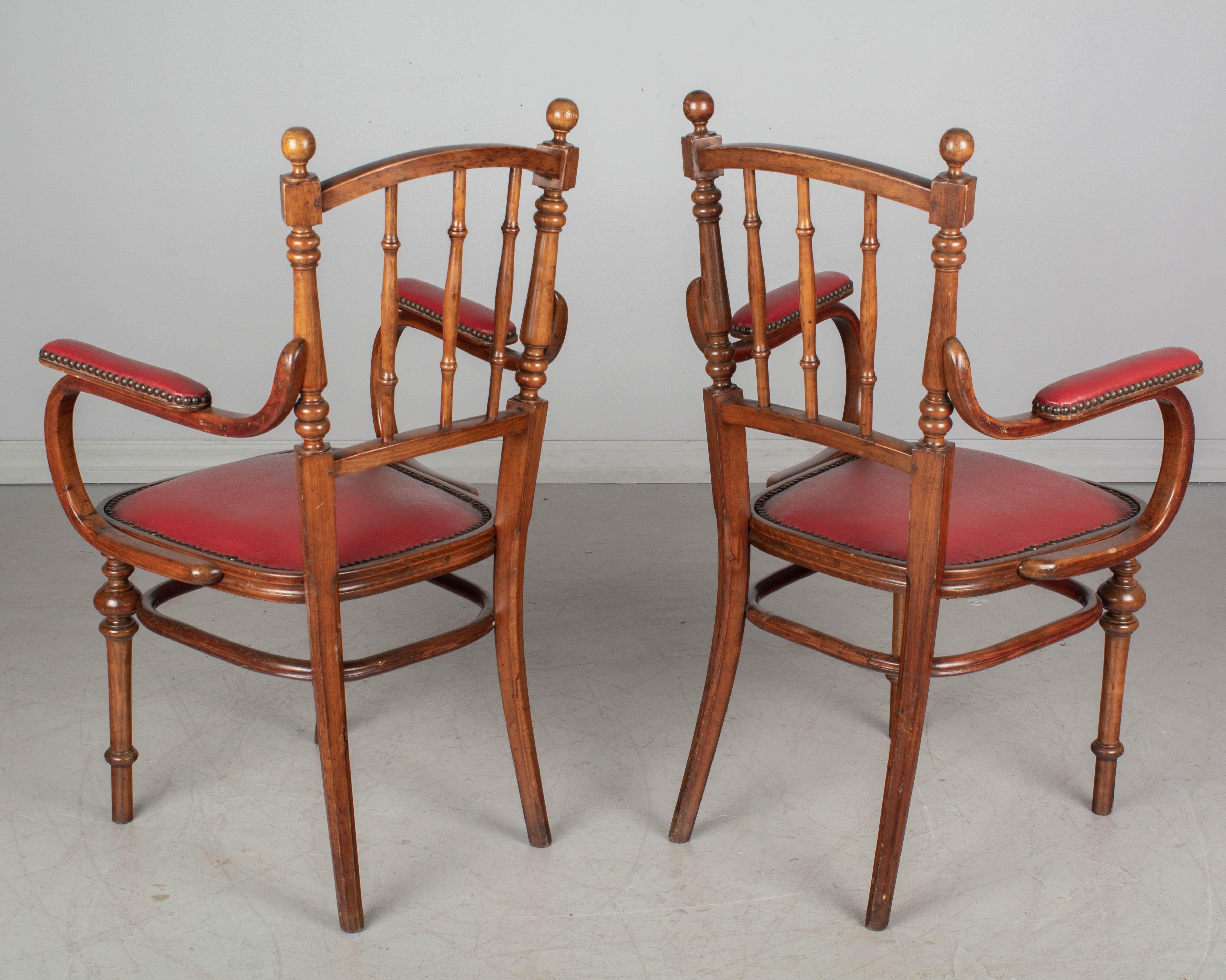 Arts and Crafts Pair of French Bentwood Thonet Style Armchairs For Sale