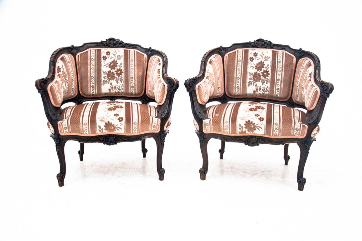 Pair of French Bergere Chairs, circa 1900s.  In Good Condition For Sale In Chorzów, PL