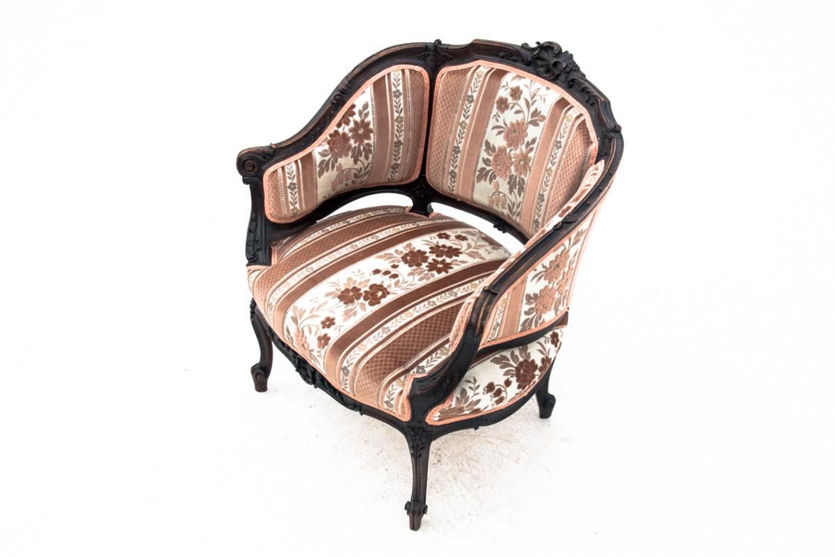Pair of French Bergere Chairs, circa 1900s.  For Sale 2