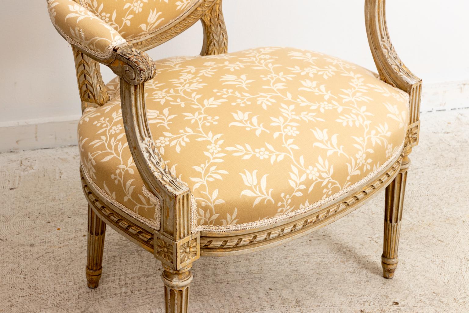 Pair of French Bergere Chairs 2