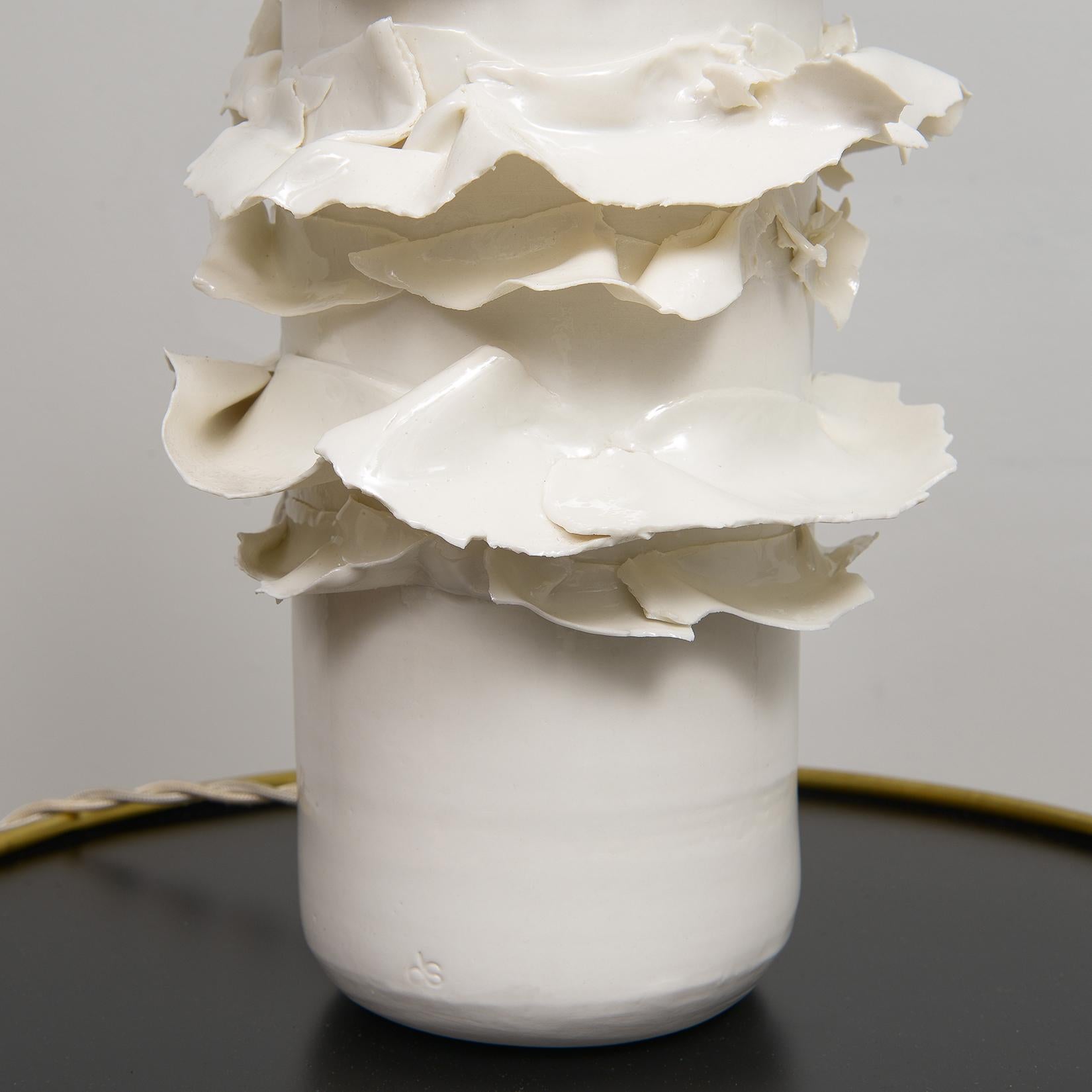 Paire de lampes tournantes en porcelaine émaillée de fabrication française en vente 1