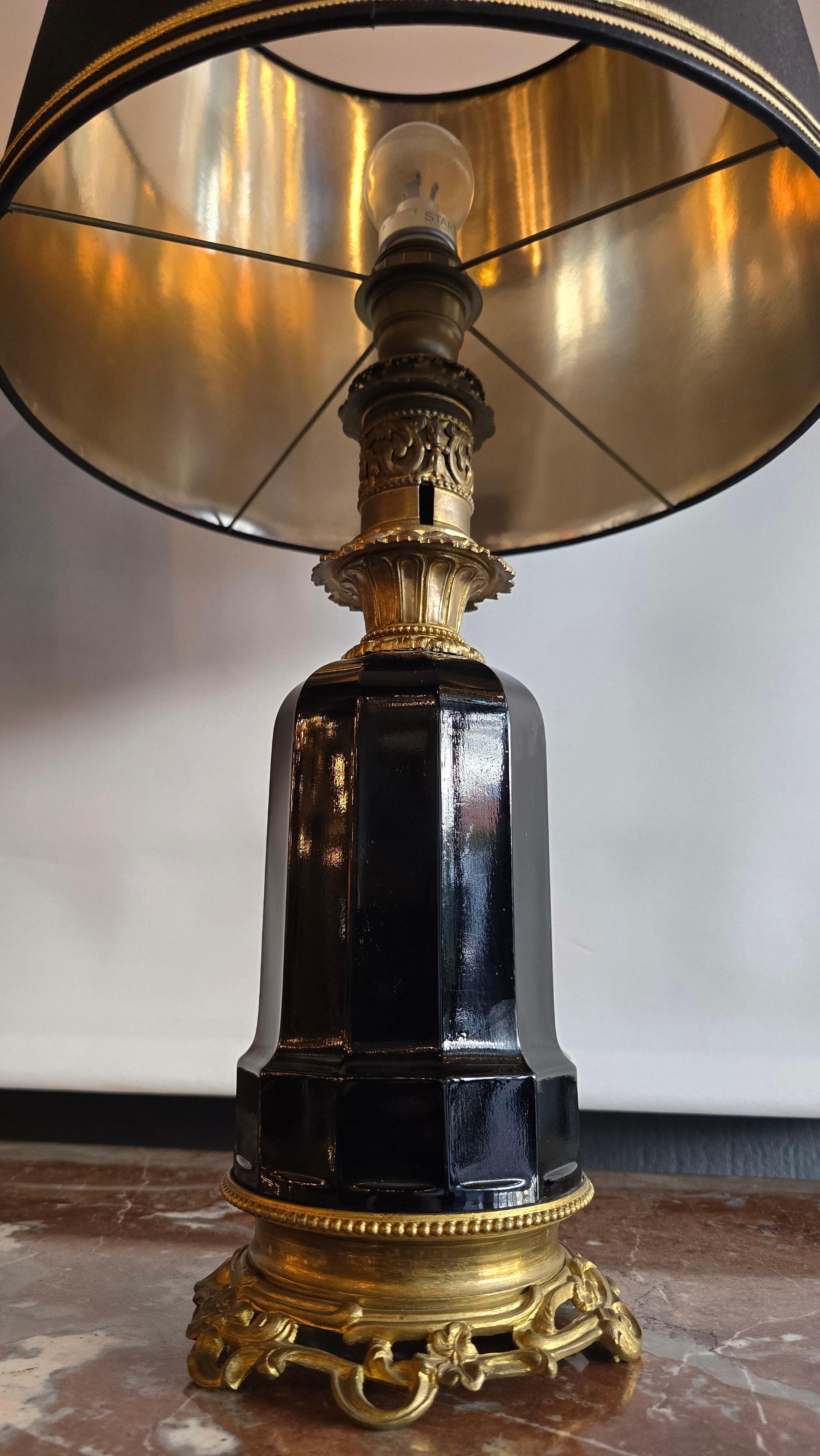 Pair of French Black Opaline and Gilt Bronze Table Lamps, circa 1870 en vente 2