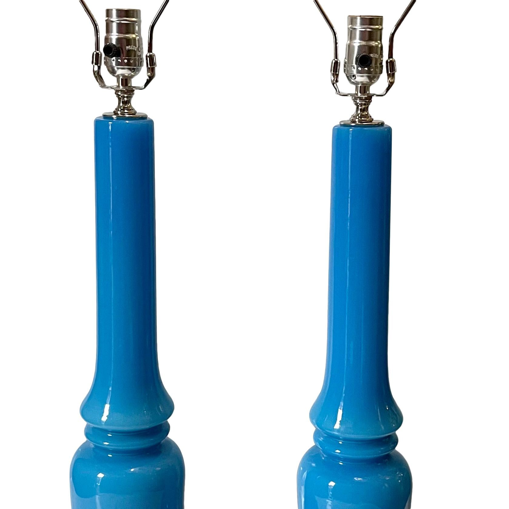 Pair of French Blue Glass Table Lamp In Good Condition In New York, NY