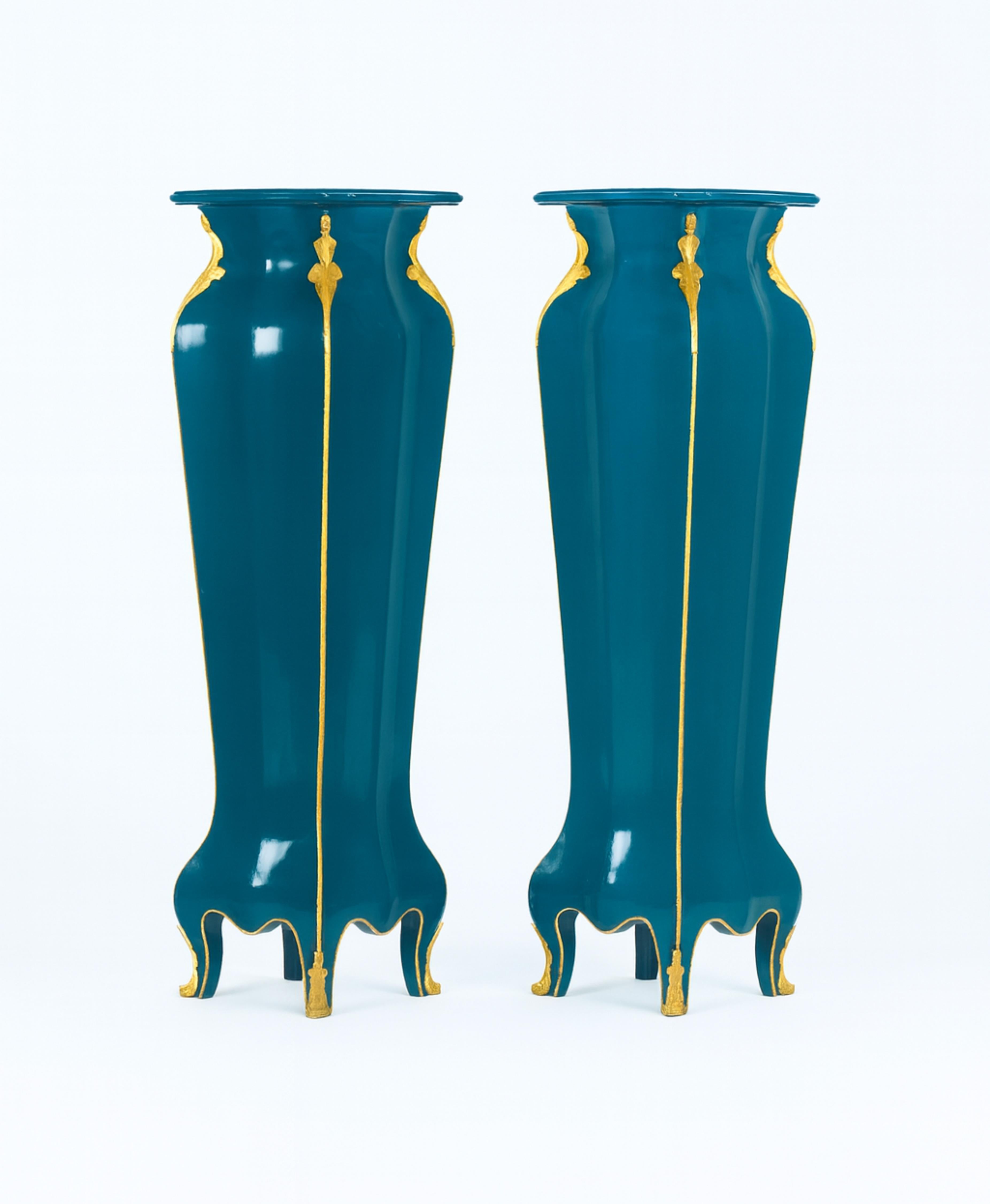 Français Paire de colonnes à piédestal de style Louis XVI, couleur bleu paon, 19e siècle en vente