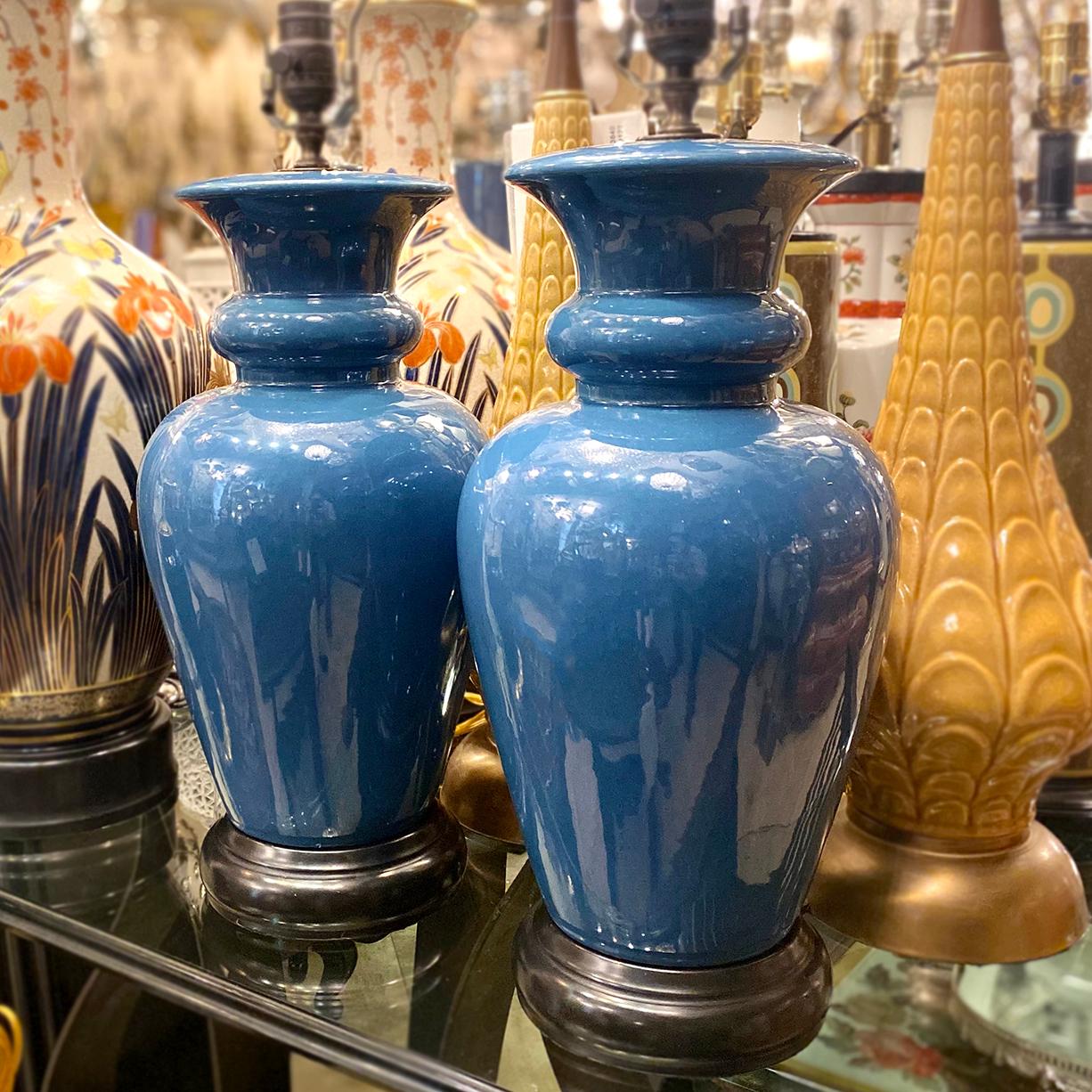 Hand-Carved Pair of French Blue Porcelain Lamps For Sale