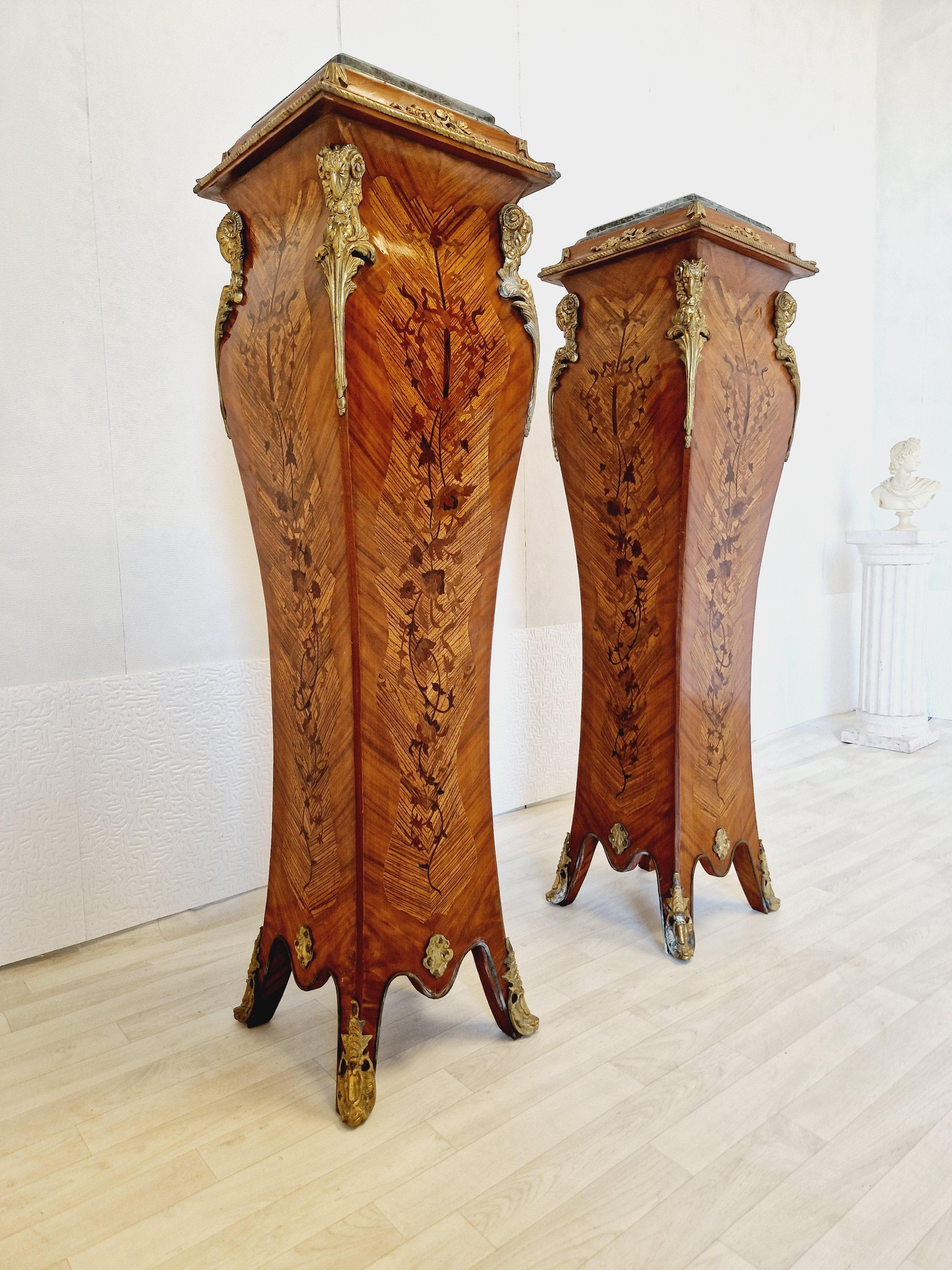 Pair of French Bombe Rococo Pedestals 7