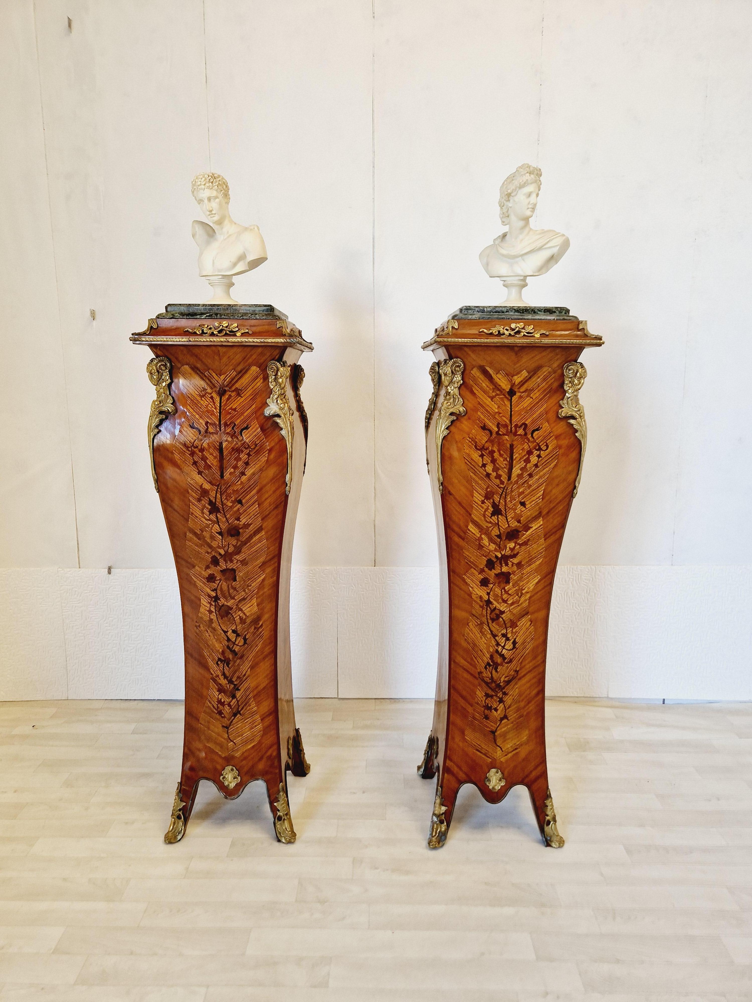 Pair of French Bombe Rococo Pedestals For Sale 10