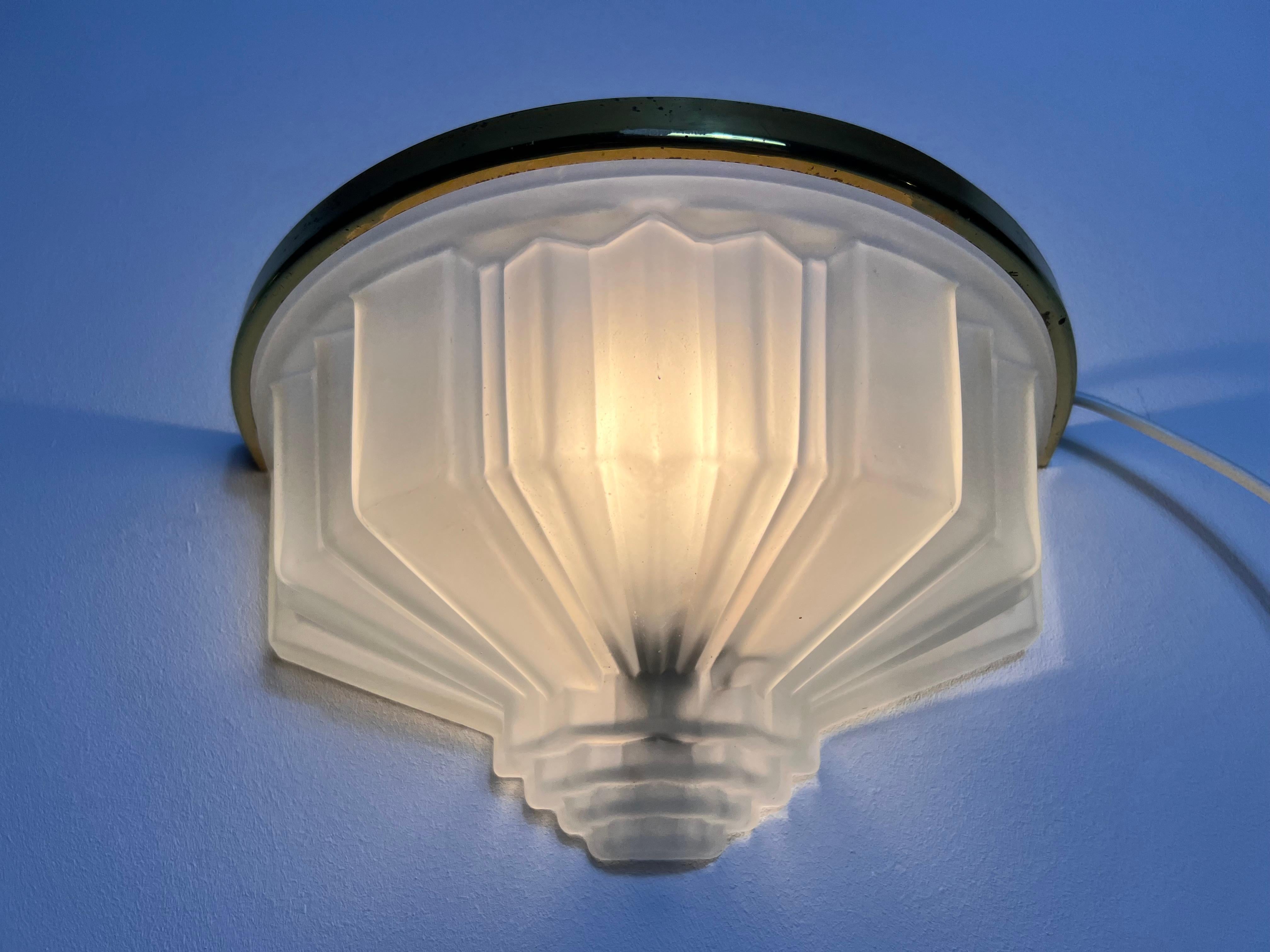 Coppia di lampade Art Deco francesi in ottone e alluminio, Francia, anni '40 in vendita 5