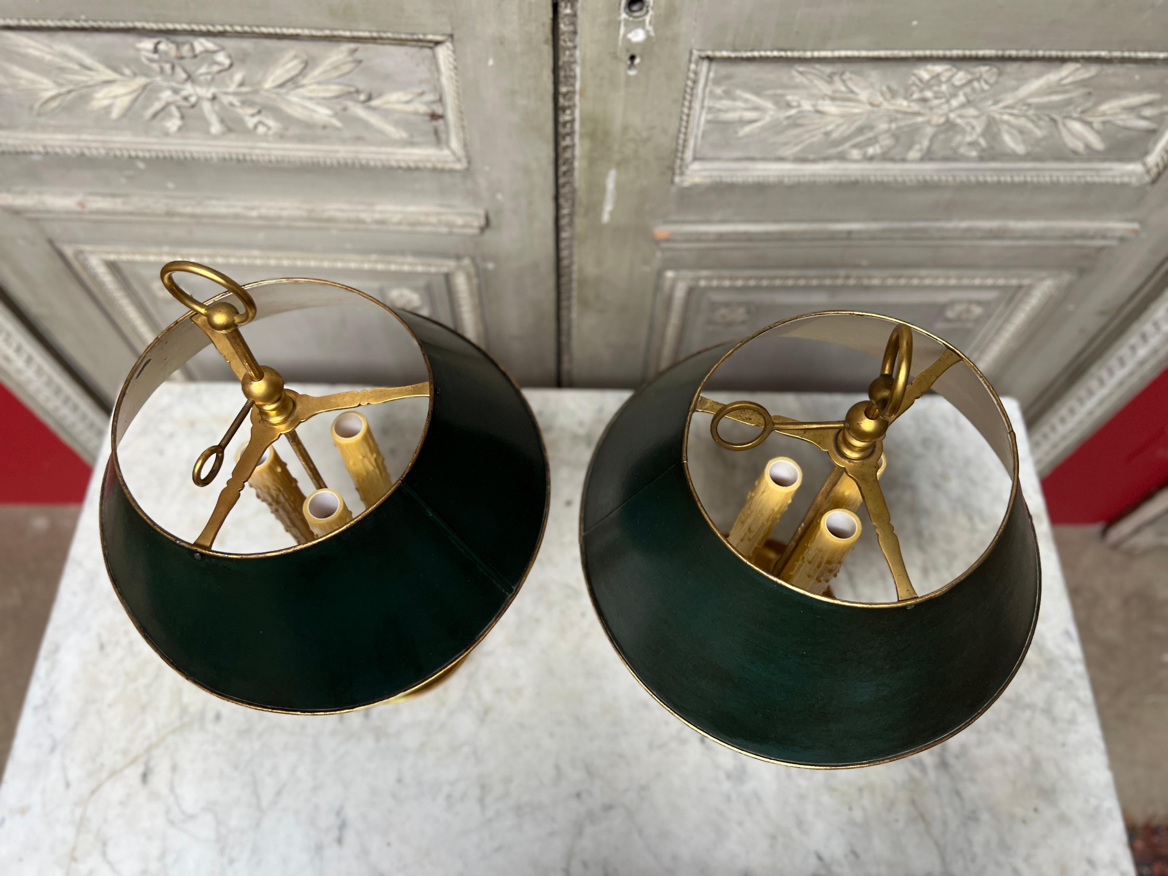 Louis XVI Pair of French Brass and Green Tole Bouillotte Lamps For Sale