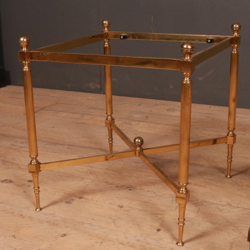 Pair of 1950s French brass and glass lamp tables. Awaiting new glass on one of the tables, 1950.

Dimensions:
15.5 inches (39 cms) wide
15.5 inches (39 cms) deep
16.5 inches (42 cms) high.

 