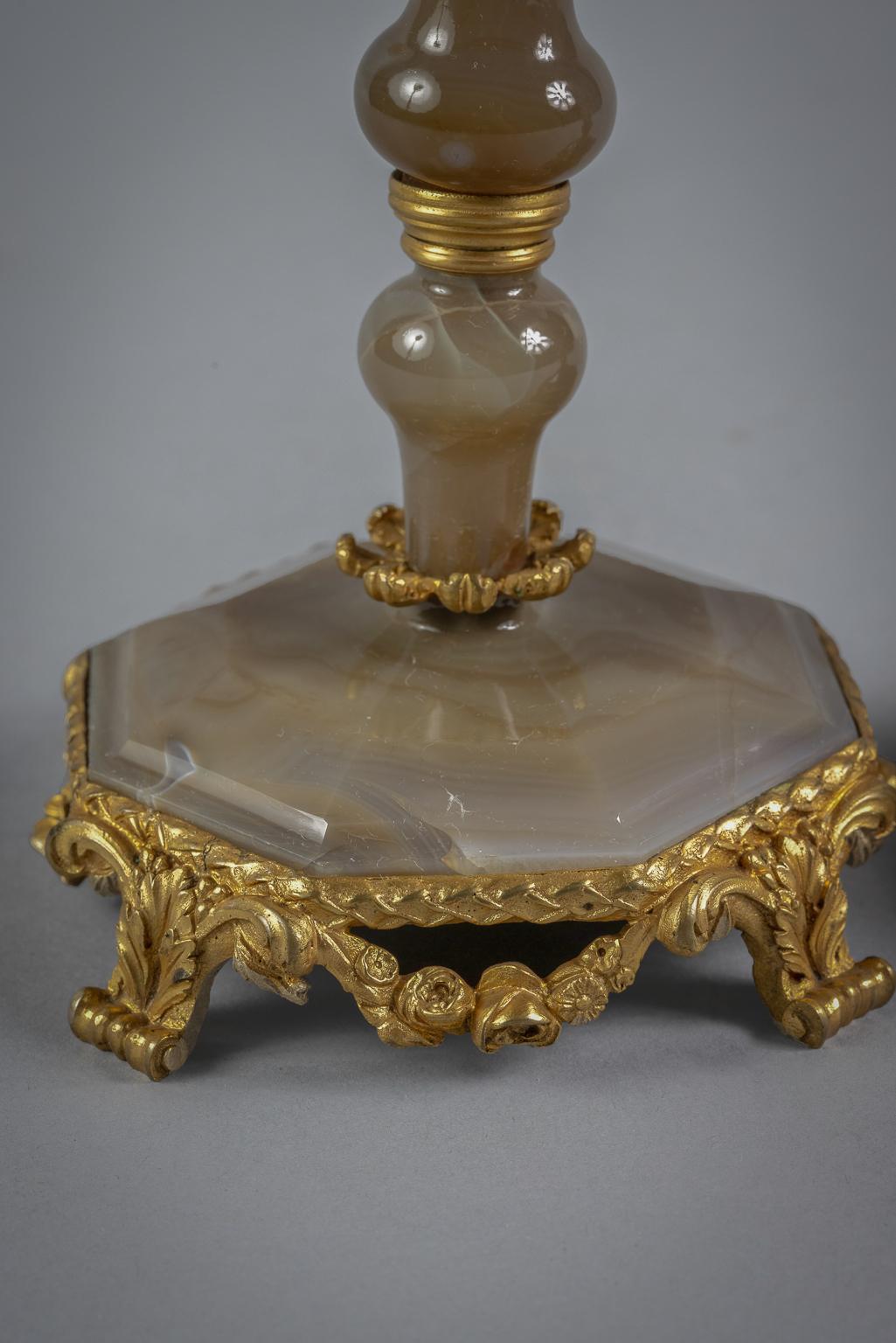 Pair of French Bronze and Agate Candlesticks, circa 1820 In Good Condition For Sale In New York, NY