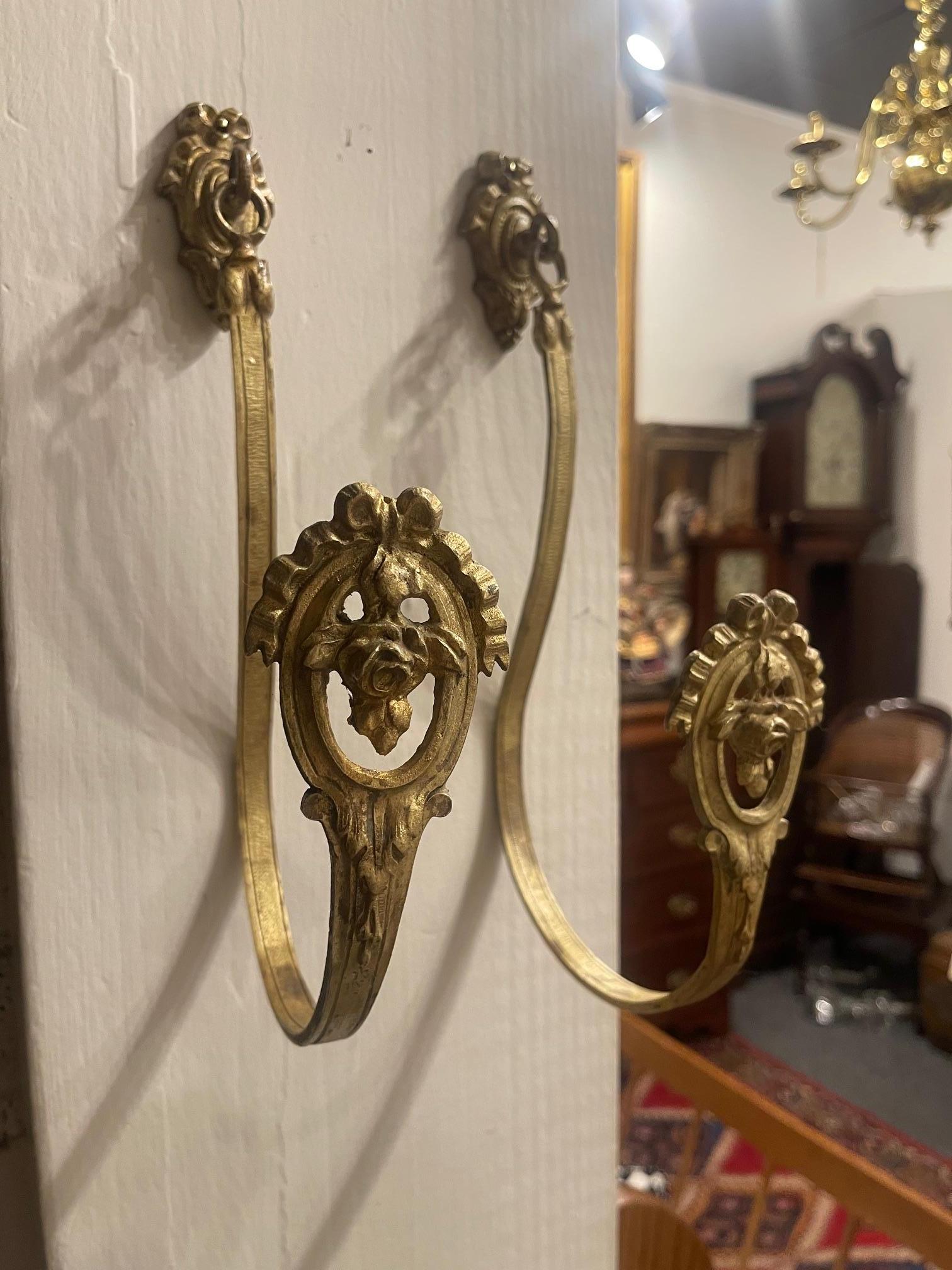 Pair of French Bronze and Brass Curtain Tiebacks or Curtain Holder, 19th Century For Sale 1