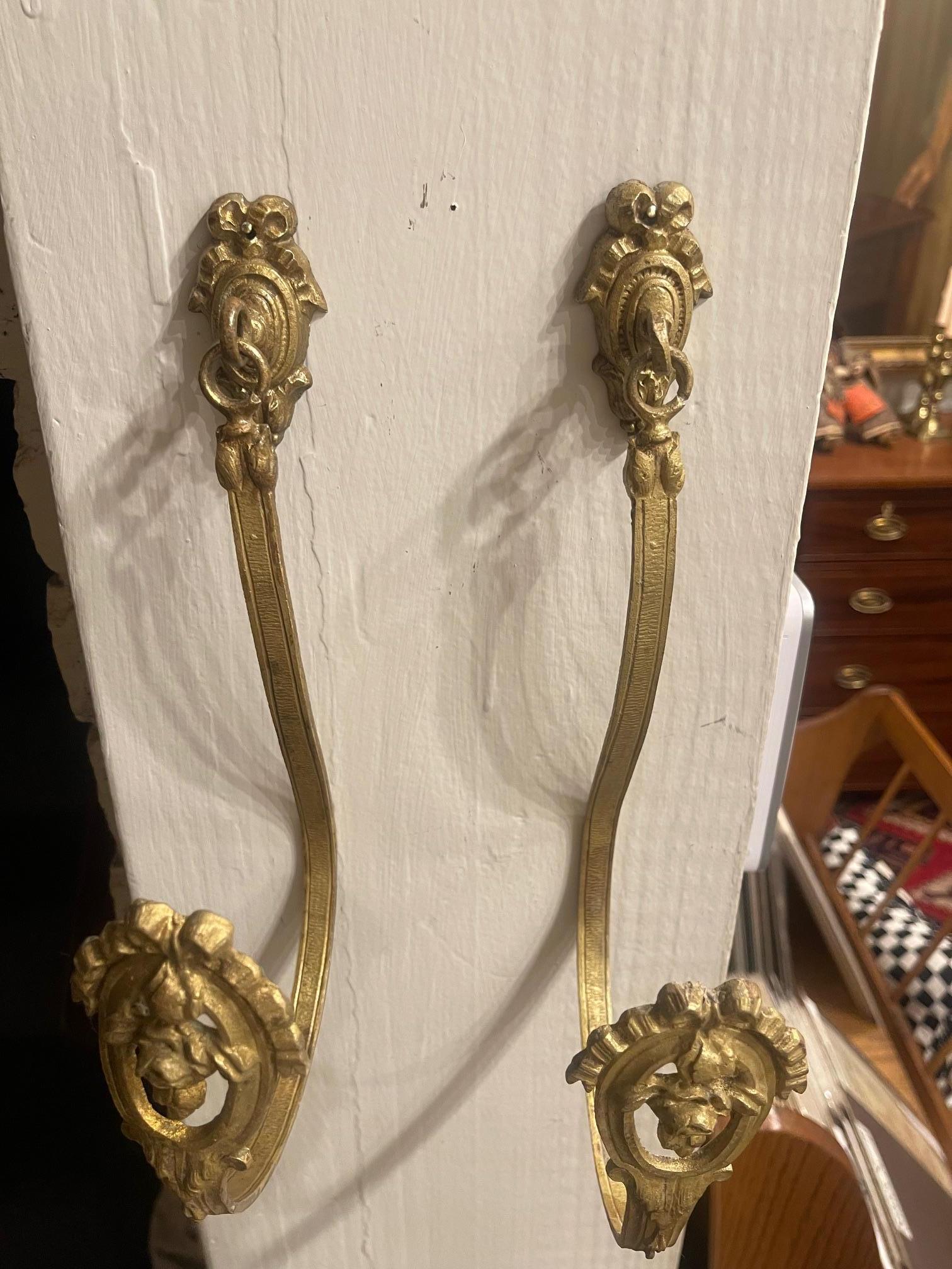 Pair of French Bronze and Brass Curtain Tiebacks or Curtain Holder, 19th Century For Sale 4
