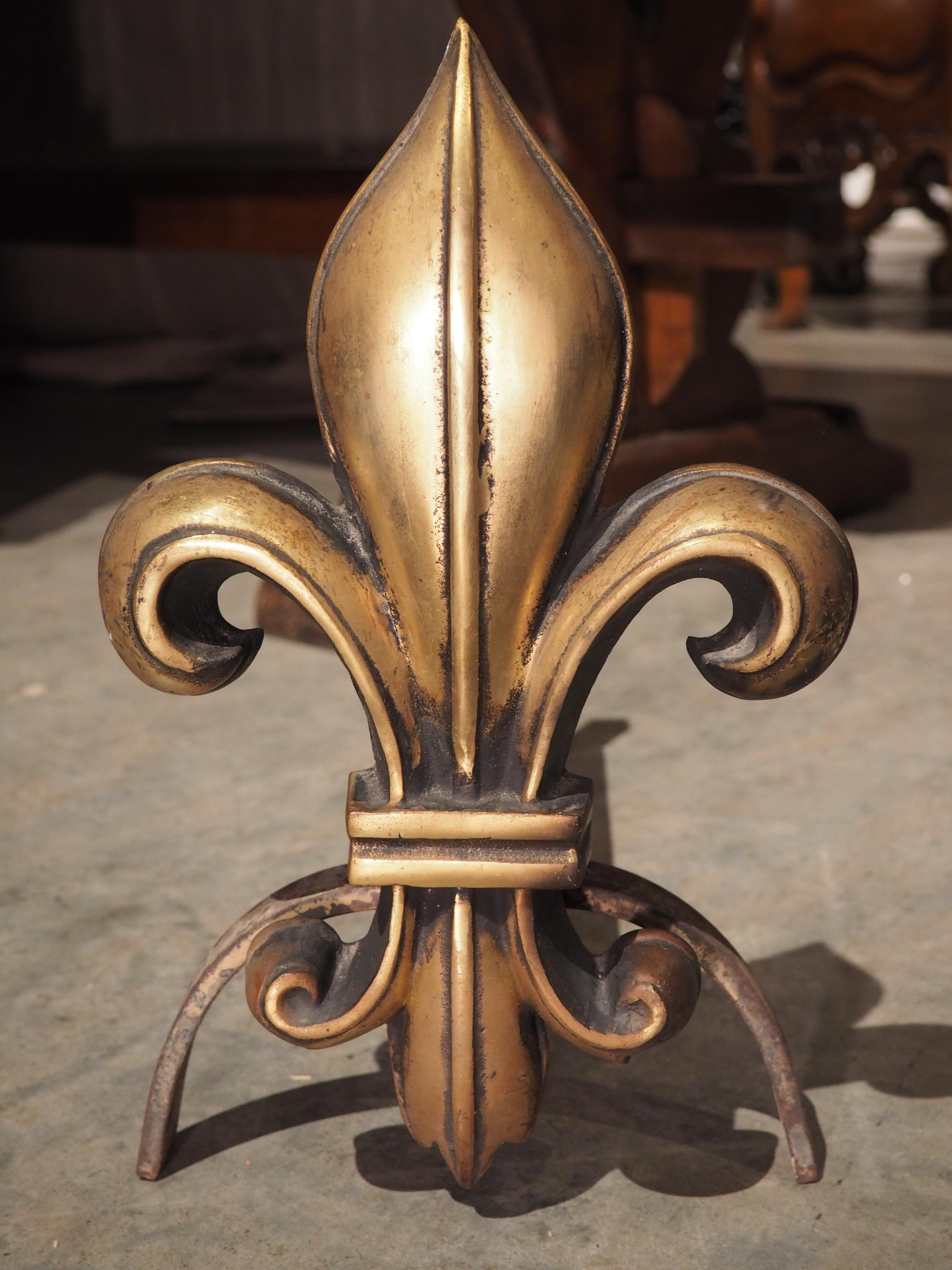 Pair of French Bronze and Wrought Iron Fleur De Lys Chenets, Circa 1920s For Sale 1